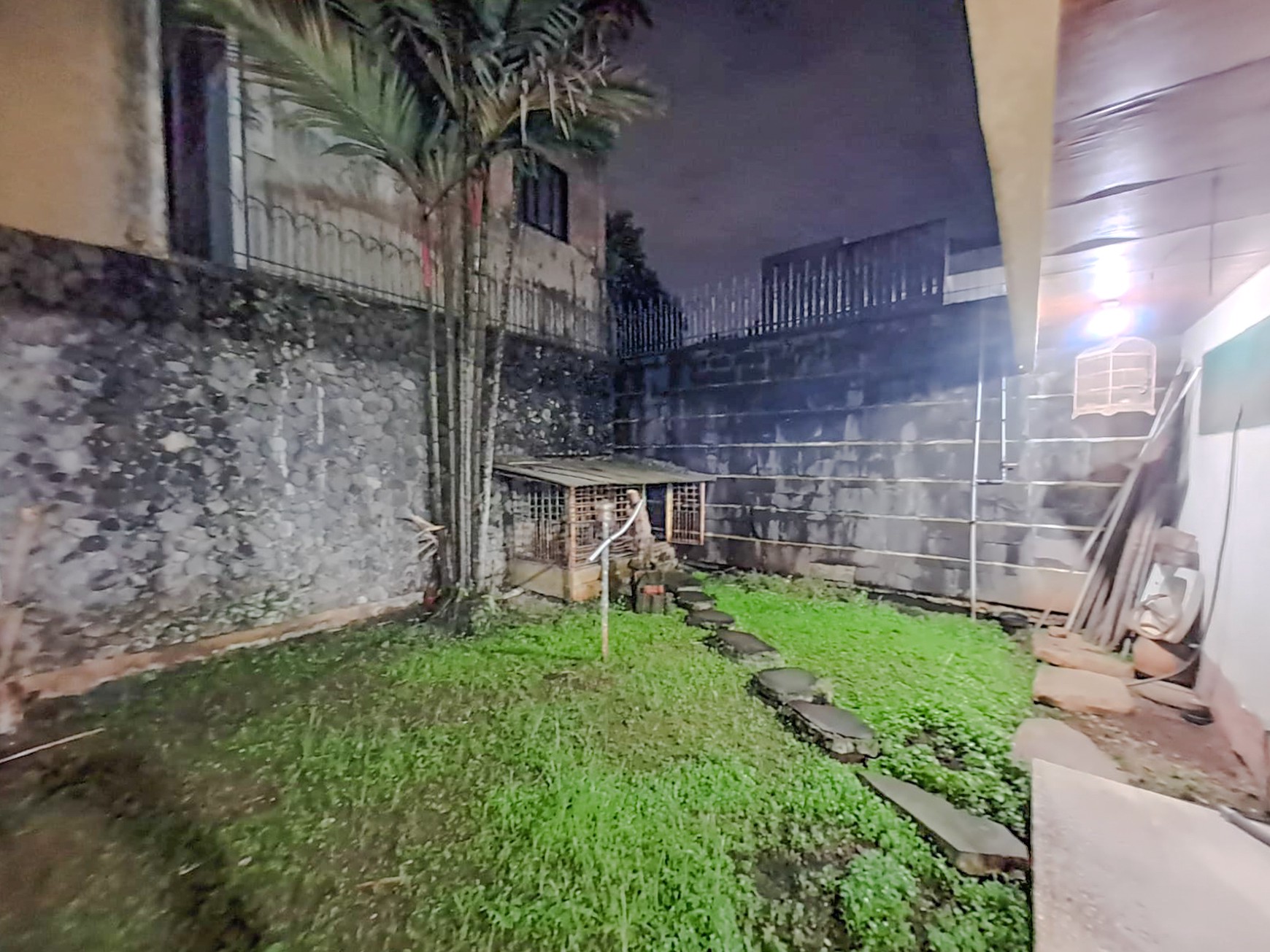 Rumah Klasik di Lawanggintung Batutulis Bogor, Dekat Suryakencana
