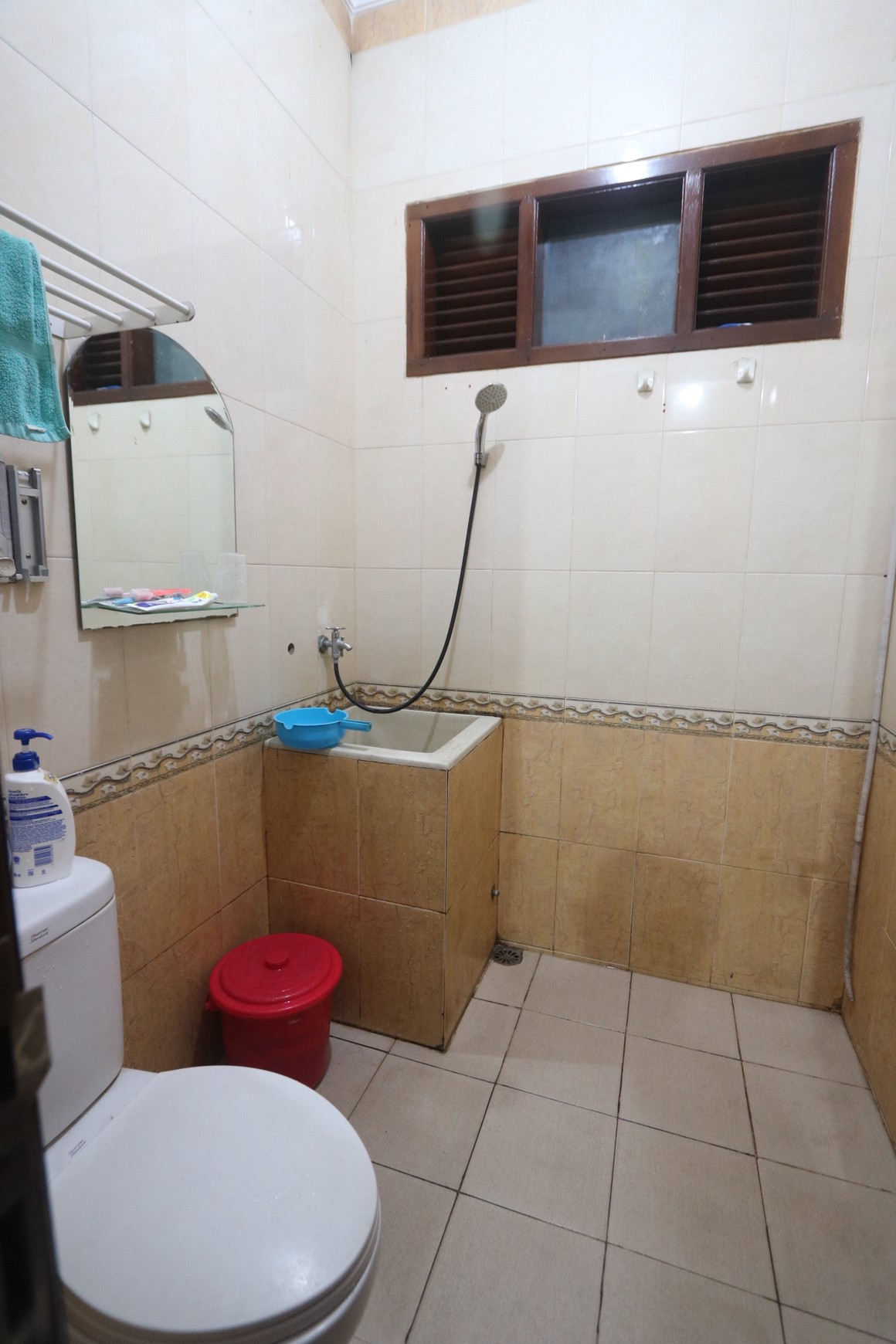 RUMAH HOMEY & COZY DI LOKASI STRATEGIS & ASRI CIRENDEU, BISA UNTUK KANTOR, USAHA #DG