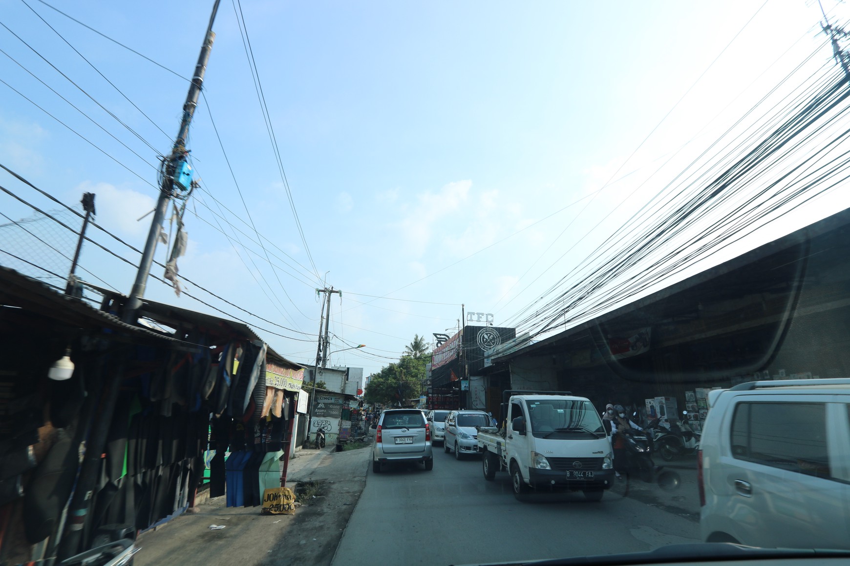Lahan Komersial Strategis di Bekasi termasuk Bisnisnya , SPBU Aktif dan Minimarket , Harga terbaik.