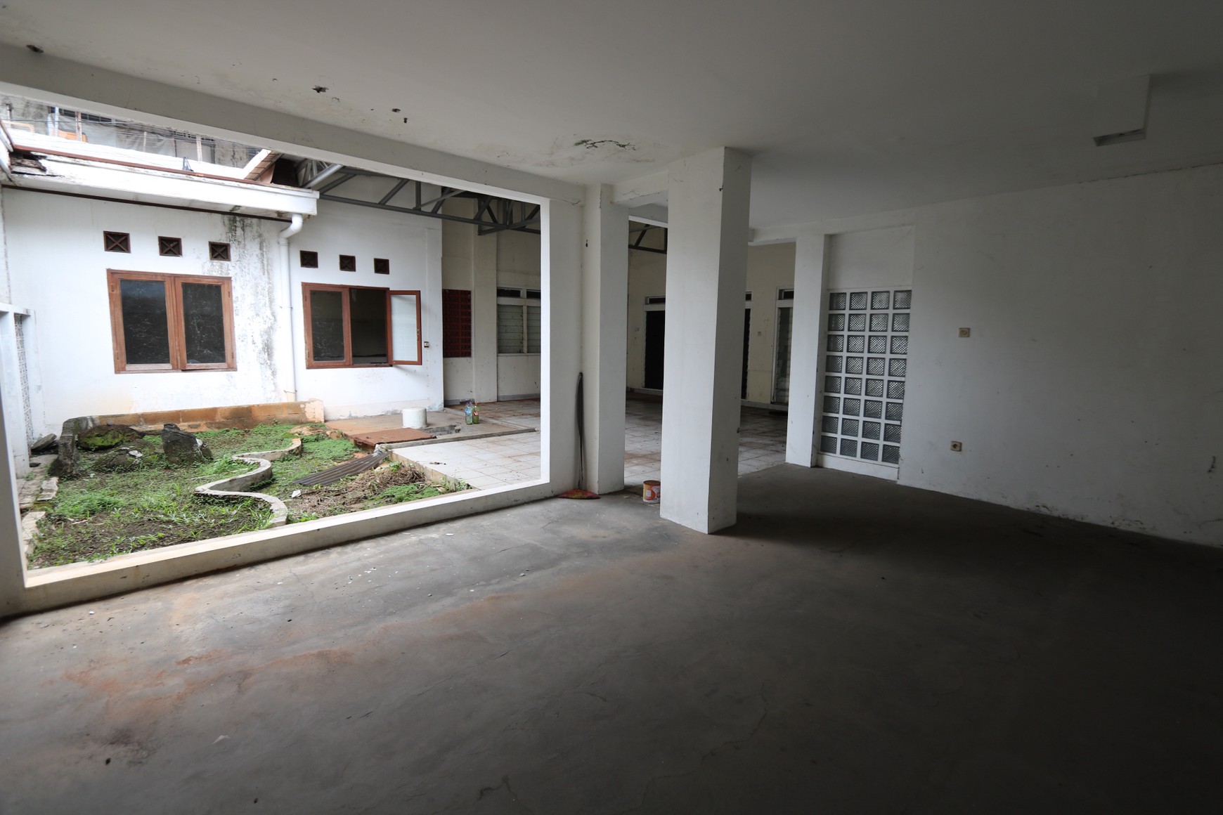 RUMAH LUAS RAGUNAN DEKAT AMPERA, HARGA TERBAIK