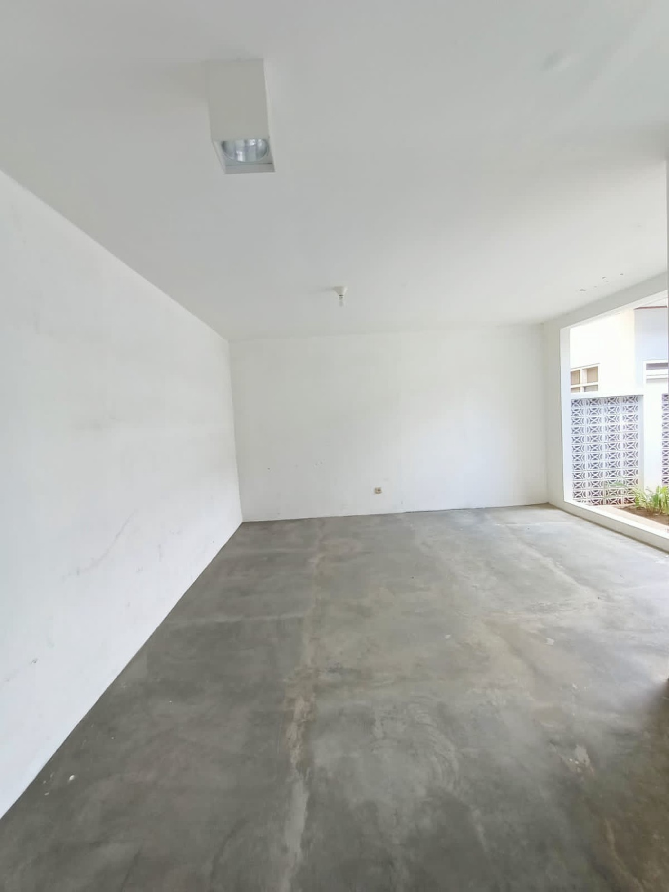 RUMAH LUAS RAGUNAN DEKAT AMPERA, HARGA TERBAIK