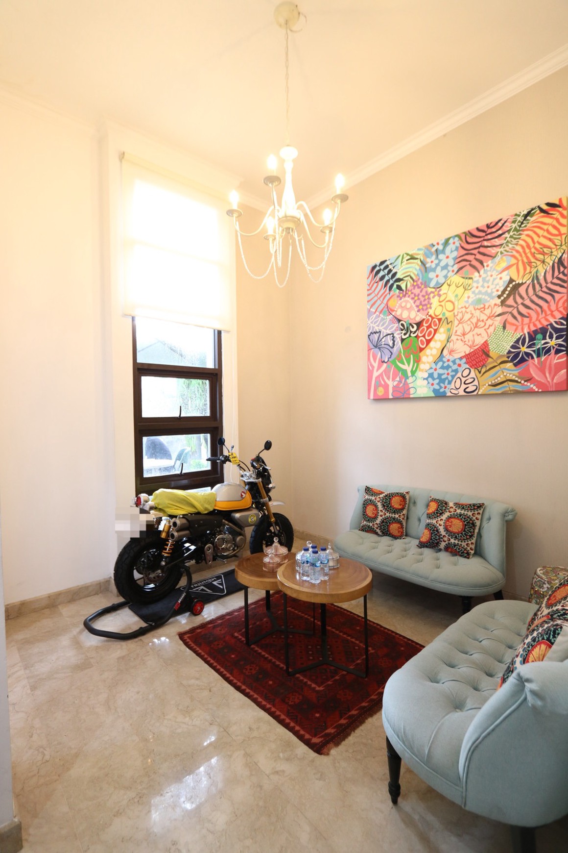 RUMAH MODERN MINIMALIS DENGAN KOLAM RENANG DI JATI PADANG PASAR MINGGU, DEKAT CILANDAK, TB SIMATUPANG / For Sale : A Modern & Minimalist Home with Pool