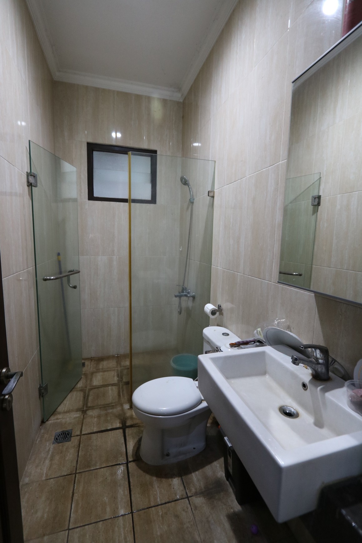RUMAH MODERN MINIMALIS DENGAN KOLAM RENANG DI JATI PADANG PASAR MINGGU, DEKAT CILANDAK, TB SIMATUPANG / For Sale : A Modern & Minimalist Home with Pool