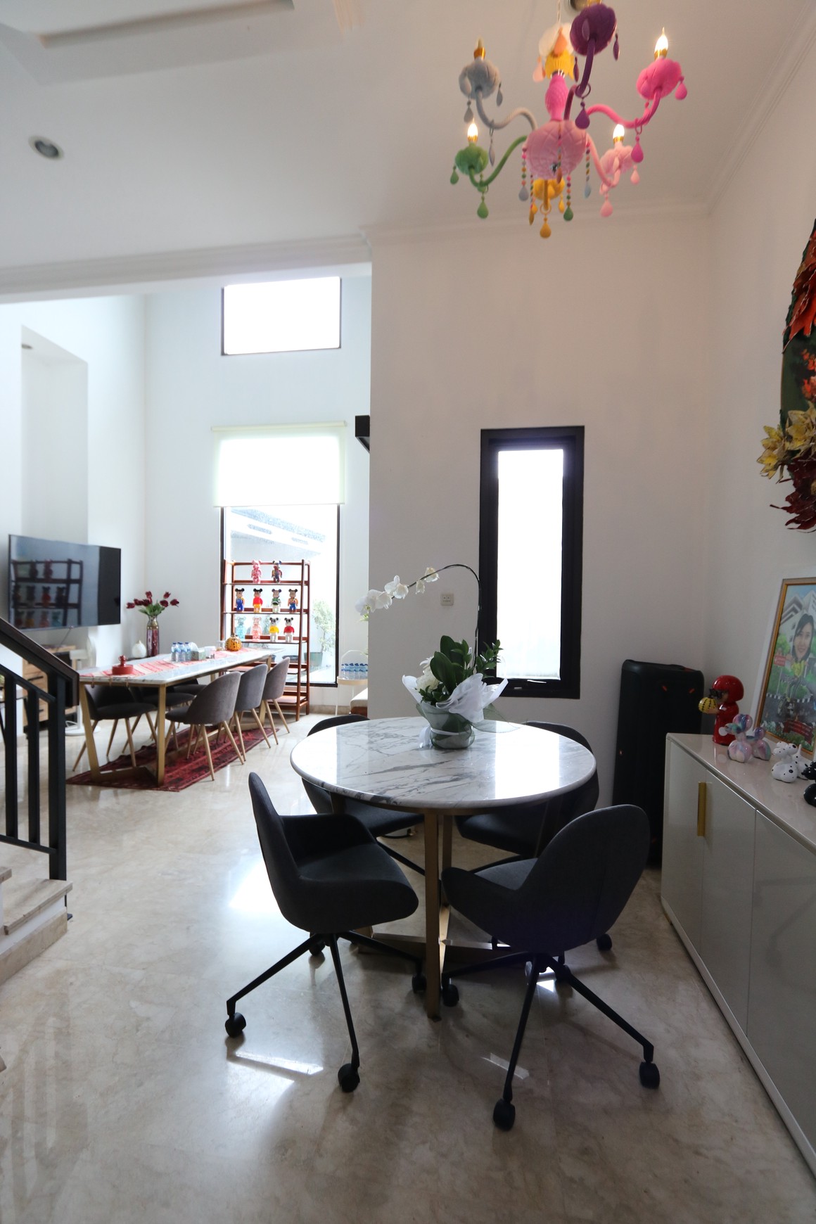 RUMAH MODERN MINIMALIS DENGAN KOLAM RENANG DI JATI PADANG PASAR MINGGU, DEKAT CILANDAK, TB SIMATUPANG / For Sale : A Modern & Minimalist Home with Pool