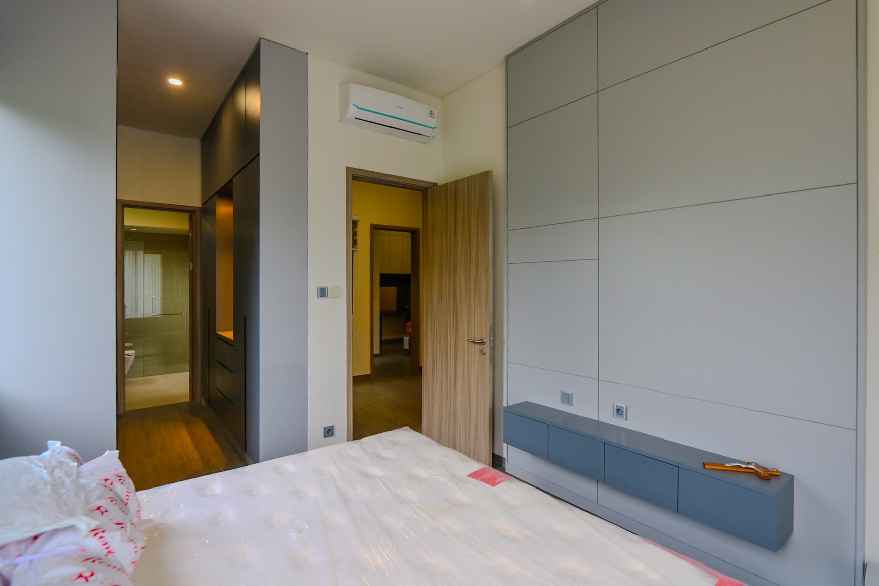 Rumah Hook Minimal dan Modern, Tanglin Parc, Sanctuary Collection Sentul, Suasana Pegunungan yang sejuk