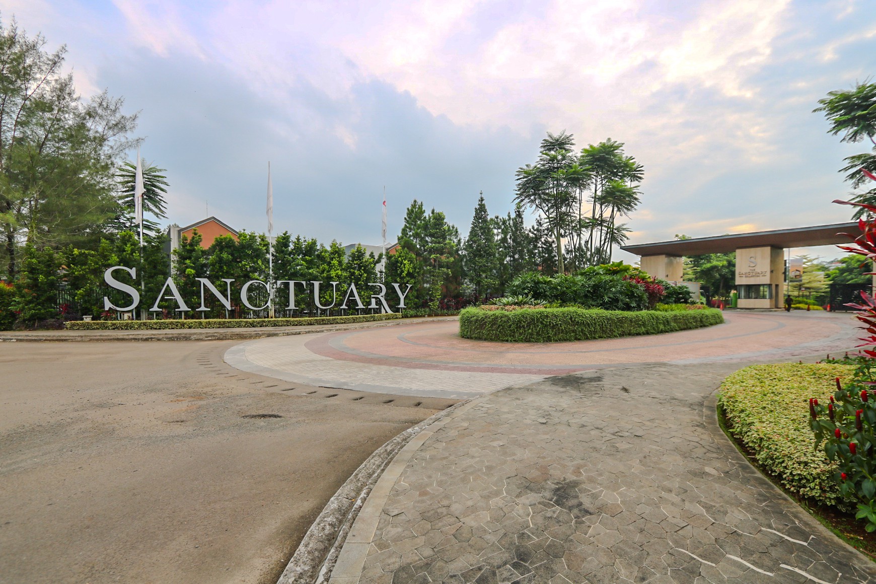 Rumah Hook Minimal dan Modern, Tanglin Parc, Sanctuary Collection Sentul, Suasana Pegunungan yang sejuk