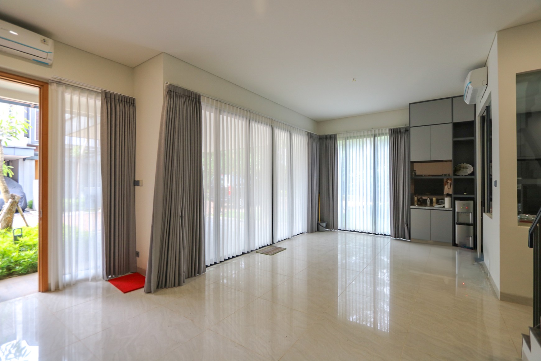 Rumah Hook Minimal dan Modern, Tanglin Parc, Sanctuary Collection Sentul, Suasana Pegunungan yang sejuk
