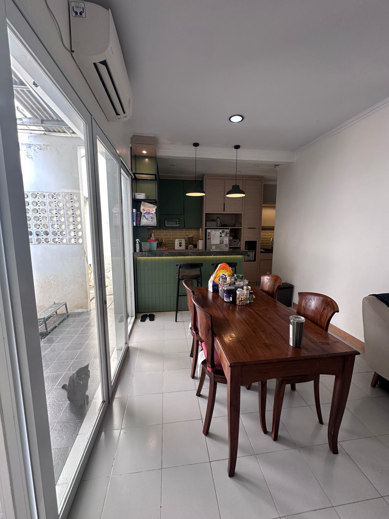 Rumah bagus, 2 lantai di Bintaro Sektor 9