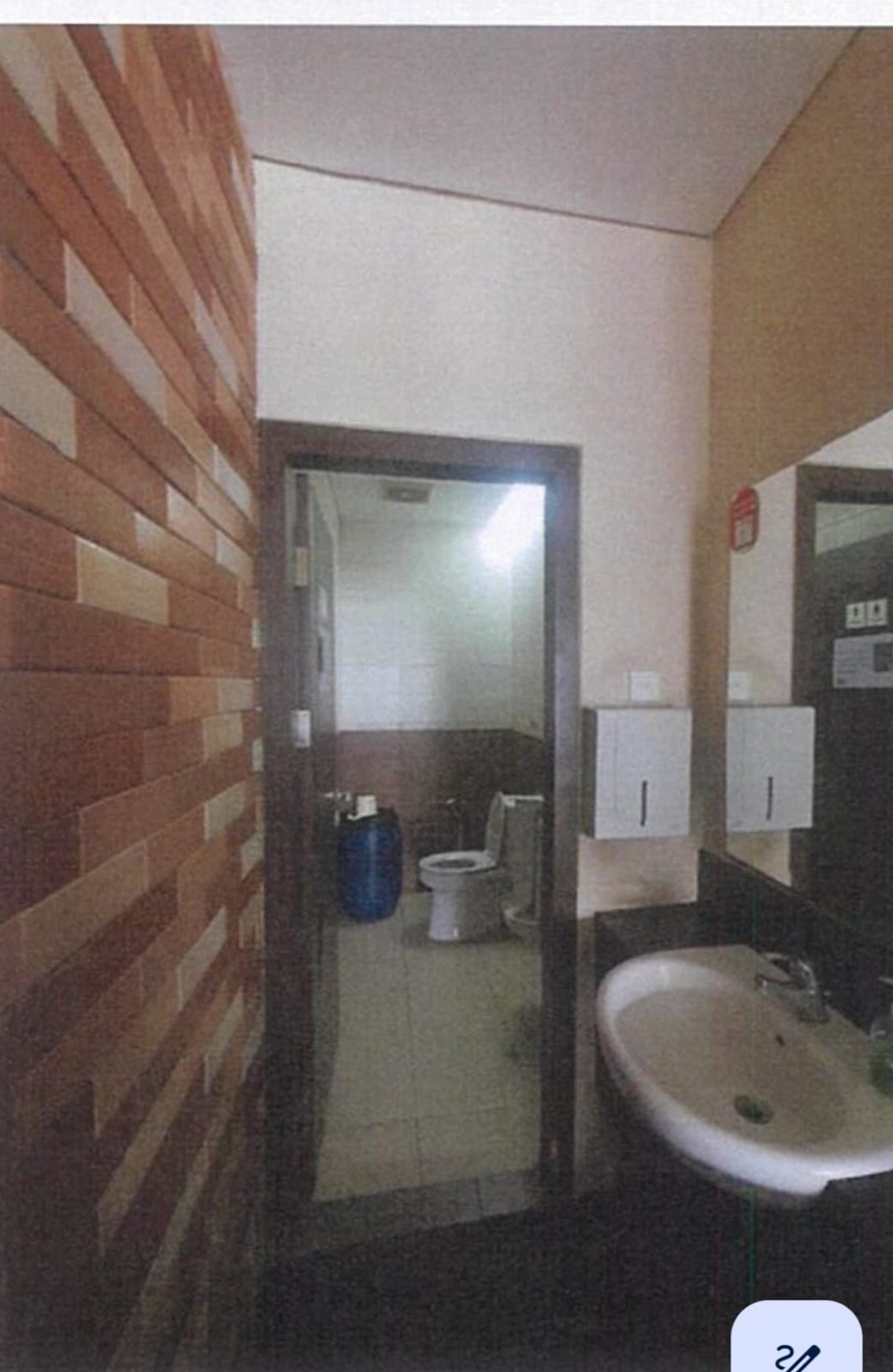 Dijual Ruko Strategis di area komersial Menteng