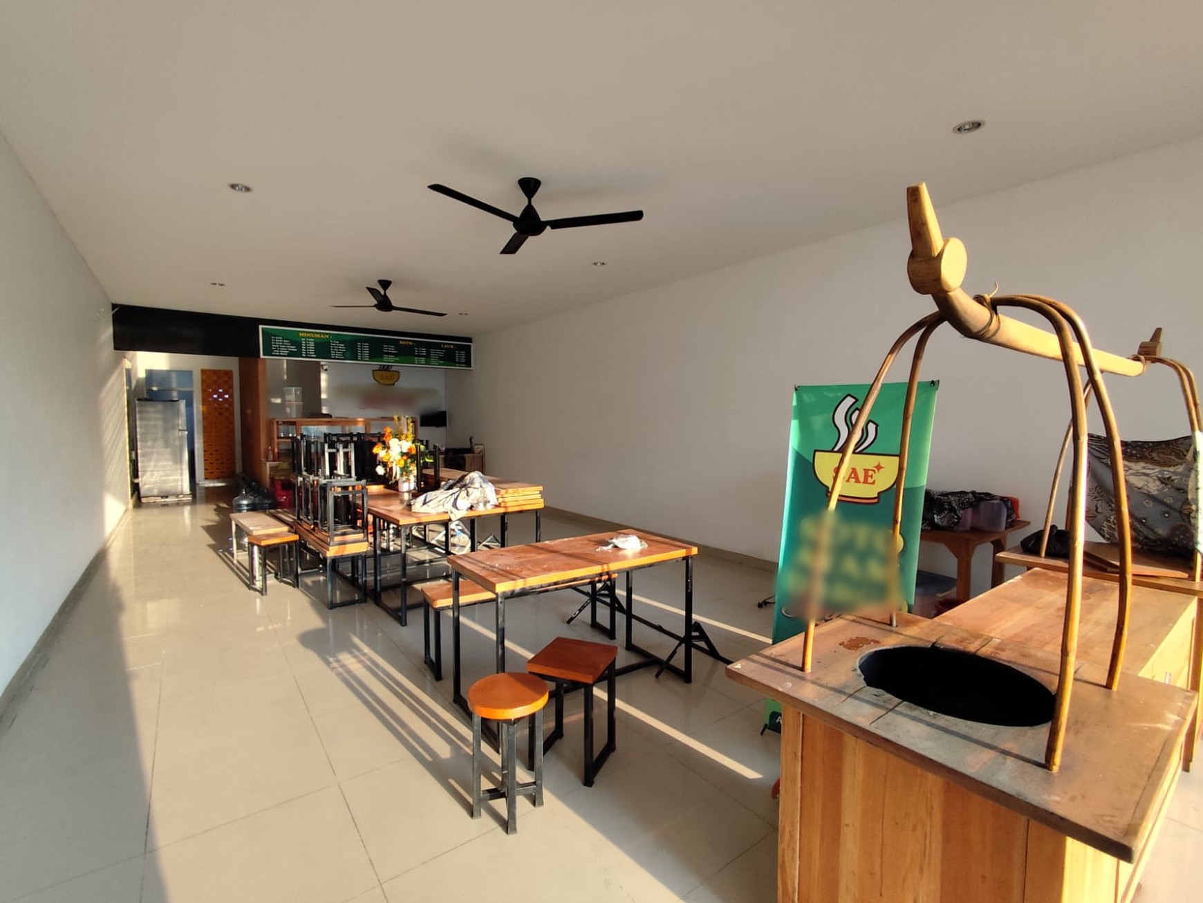 Disewakan Ruko semi Furnish Strategis Lokasi Jalan Kabupaten Sendangadi, Mlati, Sleman
