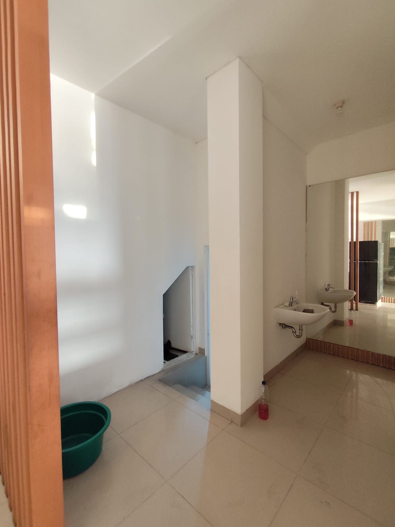 Disewakan Ruko semi Furnish Strategis Lokasi Jalan Kabupaten Sendangadi, Mlati, Sleman