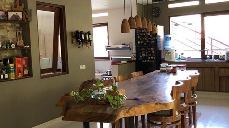 Villa Mewah di Bandung - Sersan Bajuri,  Terawat, Siap huni