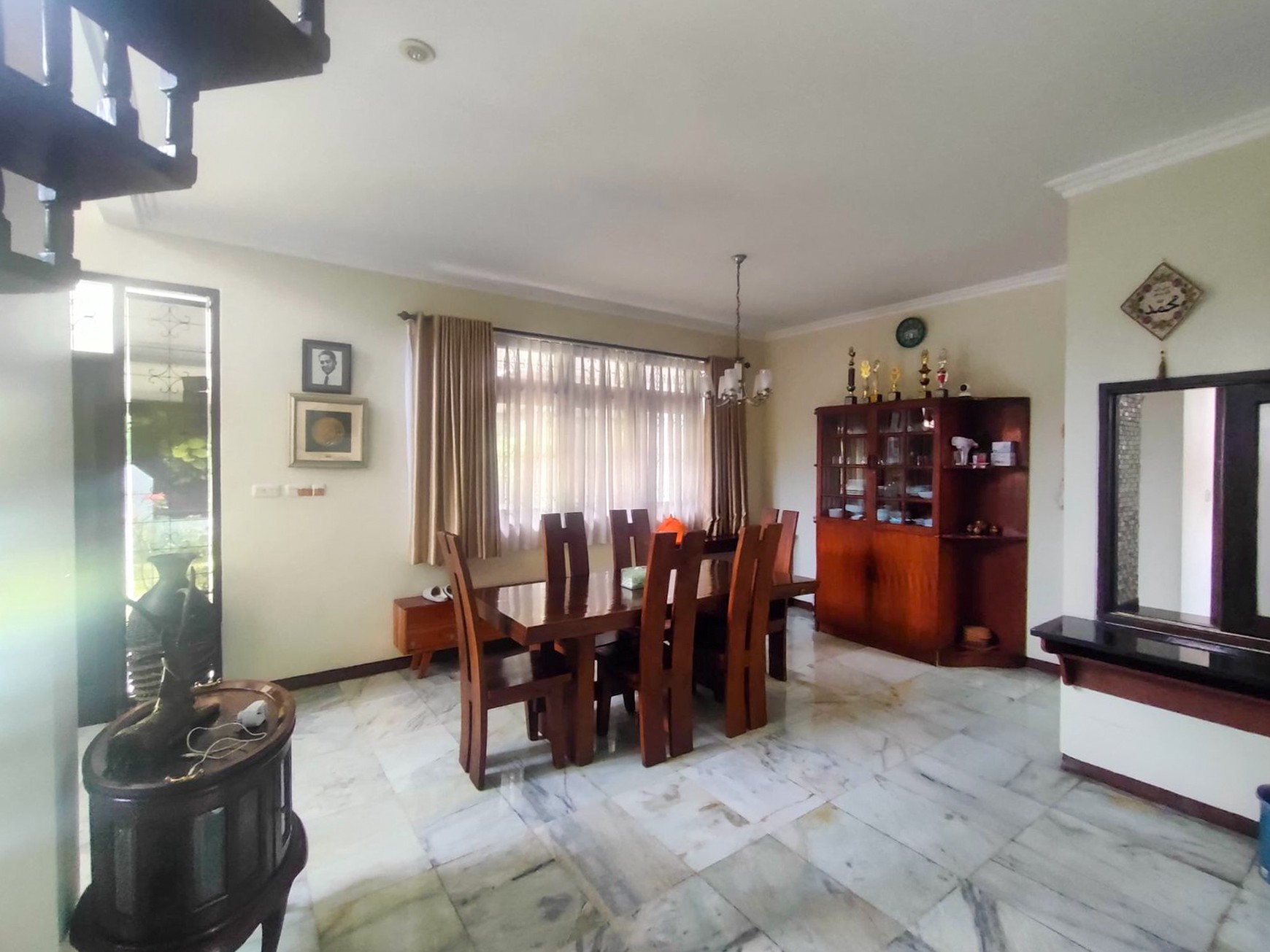 RUMAH HOMEY & STRATEGIS DI PEJATEN, DEKAT KEMANG, CILANDAK, TOL SIMATUPANG