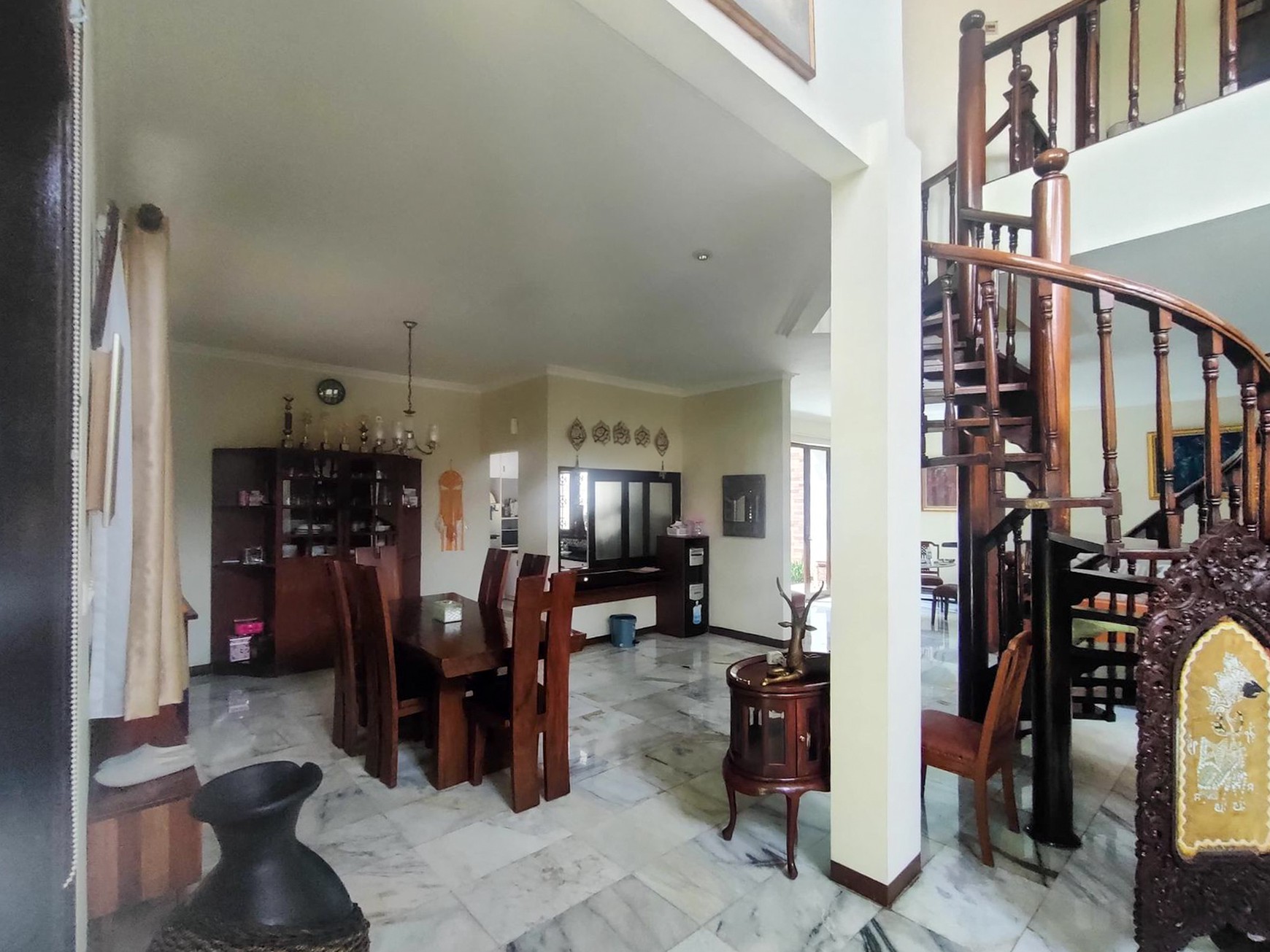 RUMAH HOMEY & STRATEGIS DI PEJATEN, DEKAT KEMANG, CILANDAK, TOL SIMATUPANG