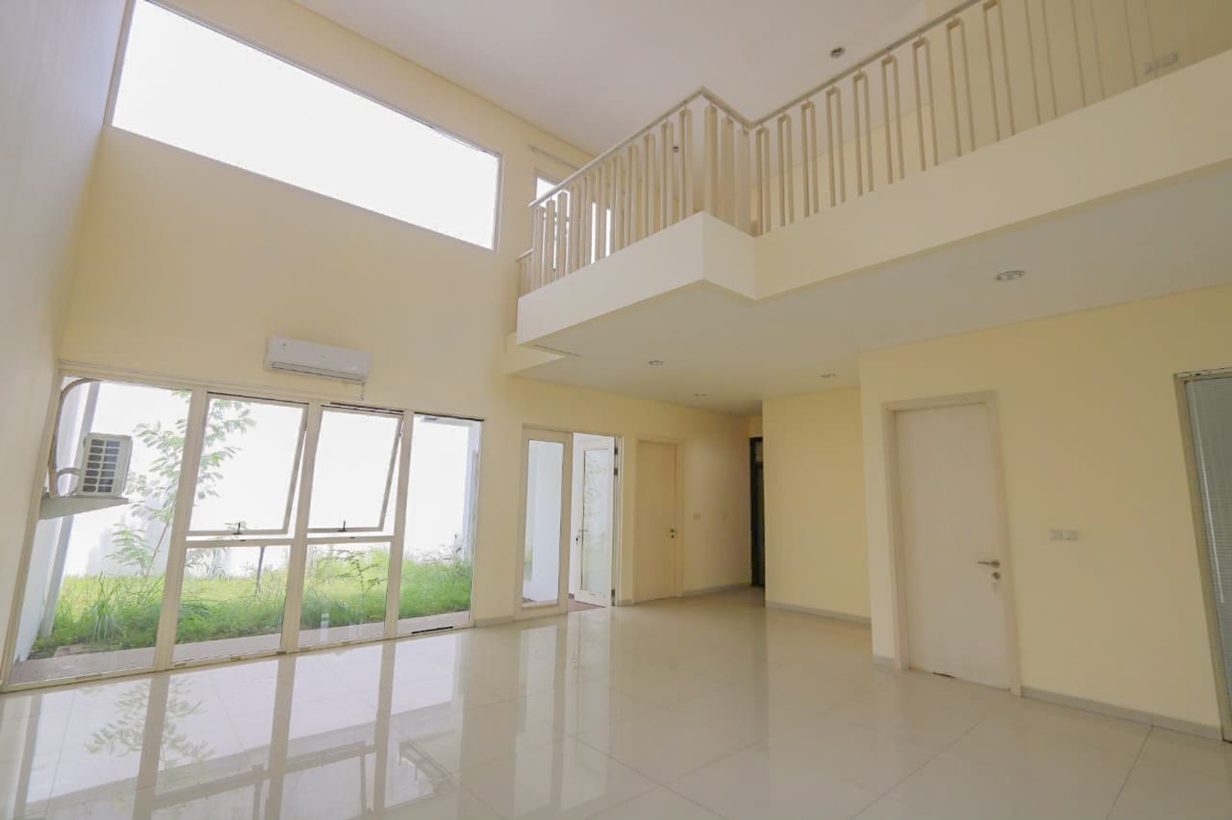 RUMAH MEWAH NYAMAN SIAP HUNI DI SUTERA VICTORIA, ALAM SUTERA