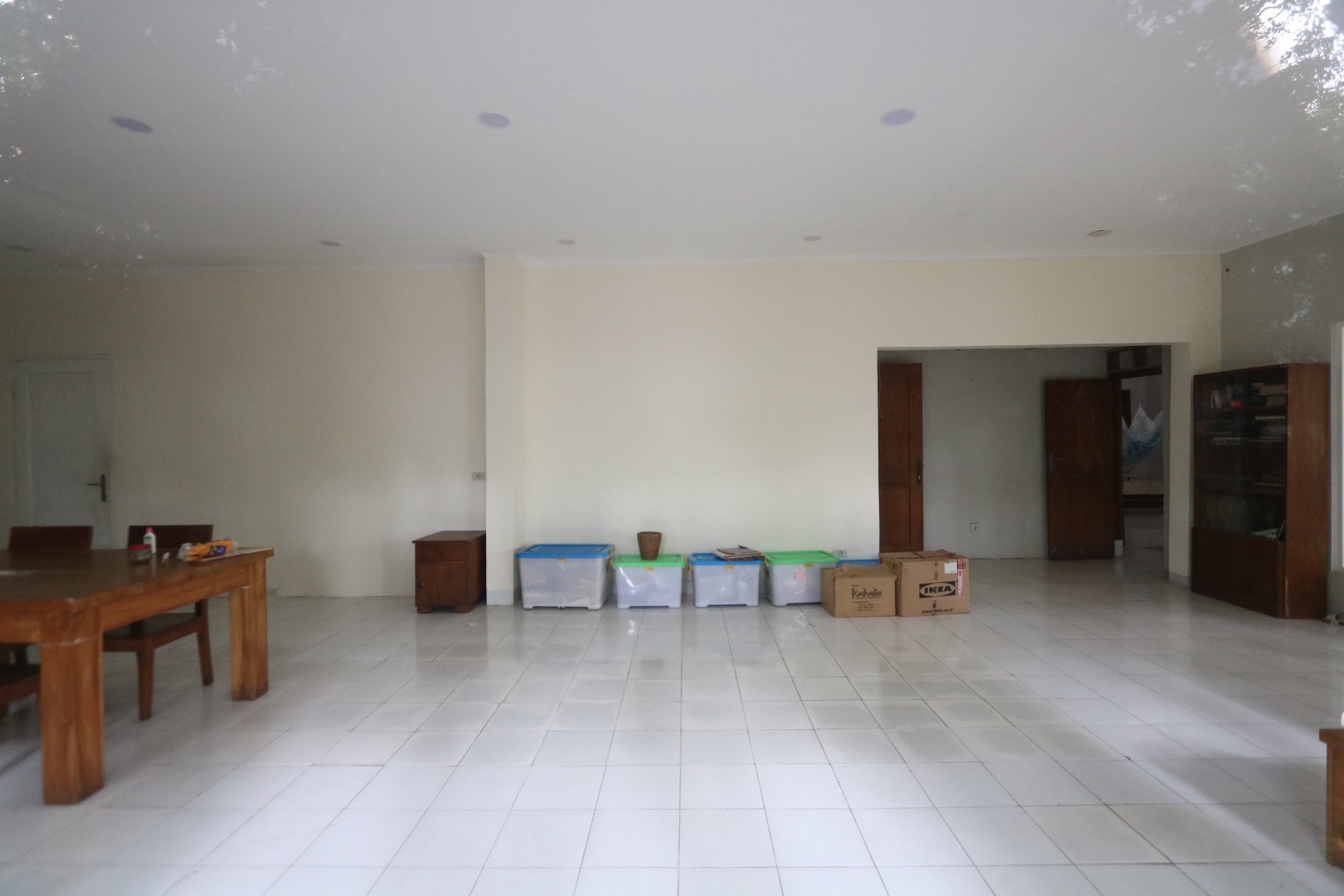 RUMAH NYAMAN HALAMAN LUAS DEKAT MRT, LOKASI STRATEGIS CIPETE SELATAN CILANDAK