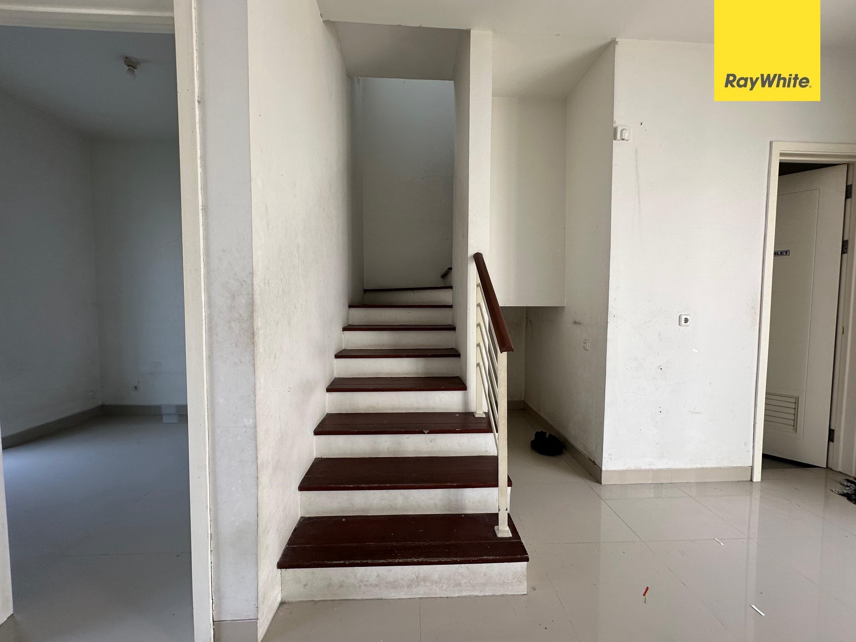  Rumah Disewa Di Grand Harvest Surabaya