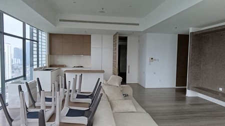 Apartemen Verde One East Tower Dijual - High Floor, 3BR, 217 m&#xb2;, Unfurnished