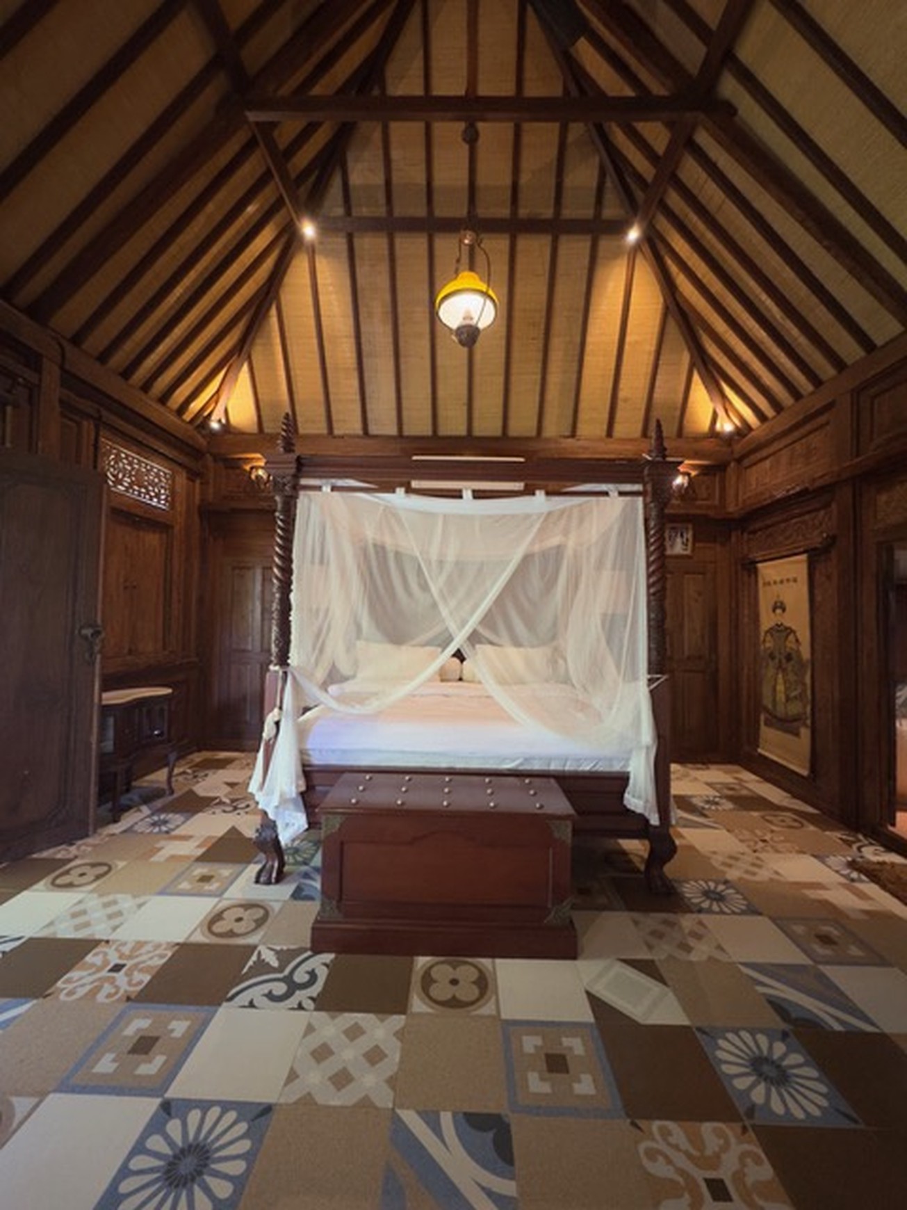 For Sale Two Artistic & Tropical Estate Buildings in Kemenuh, Gianyar
