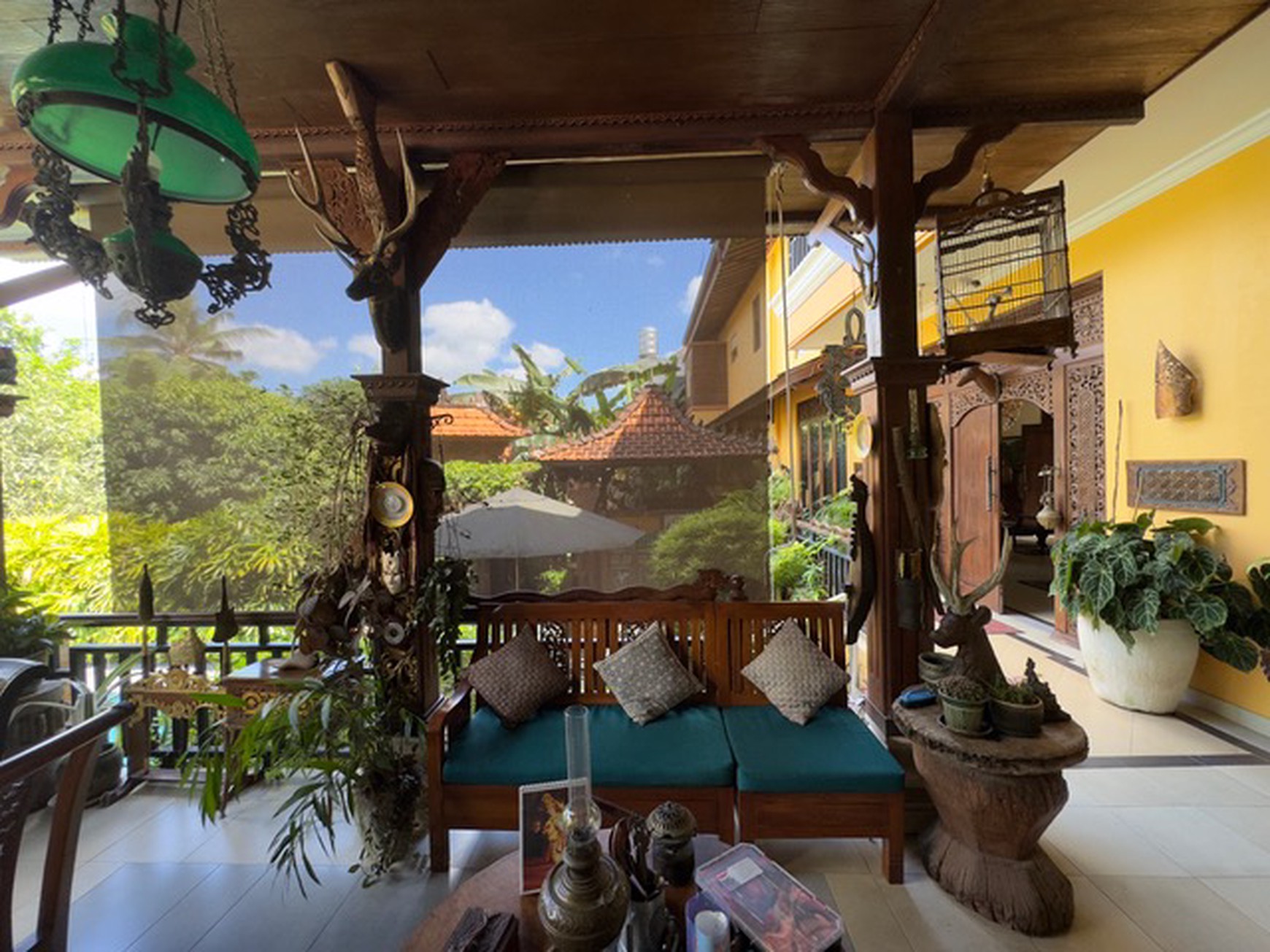 For Sale Two Artistic & Tropical Estate Buildings in Kemenuh, Gianyar