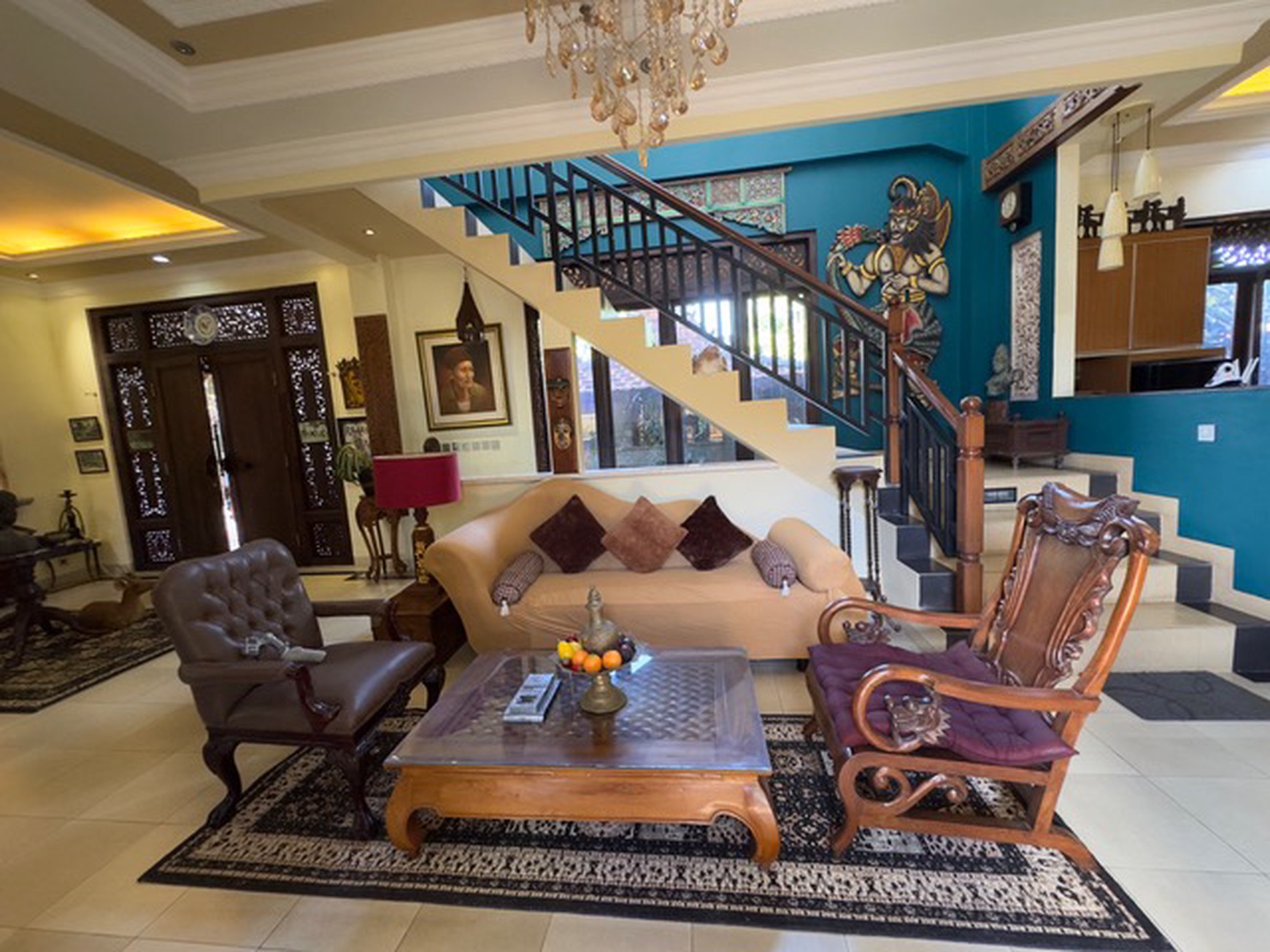 For Sale Two Artistic & Tropical Estate Buildings in Kemenuh, Gianyar