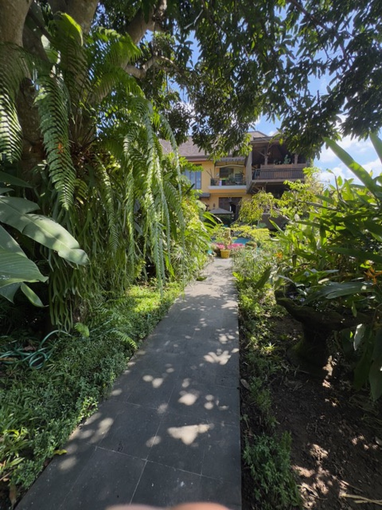 For Sale Two Artistic & Tropical Estate Buildings in Kemenuh, Gianyar