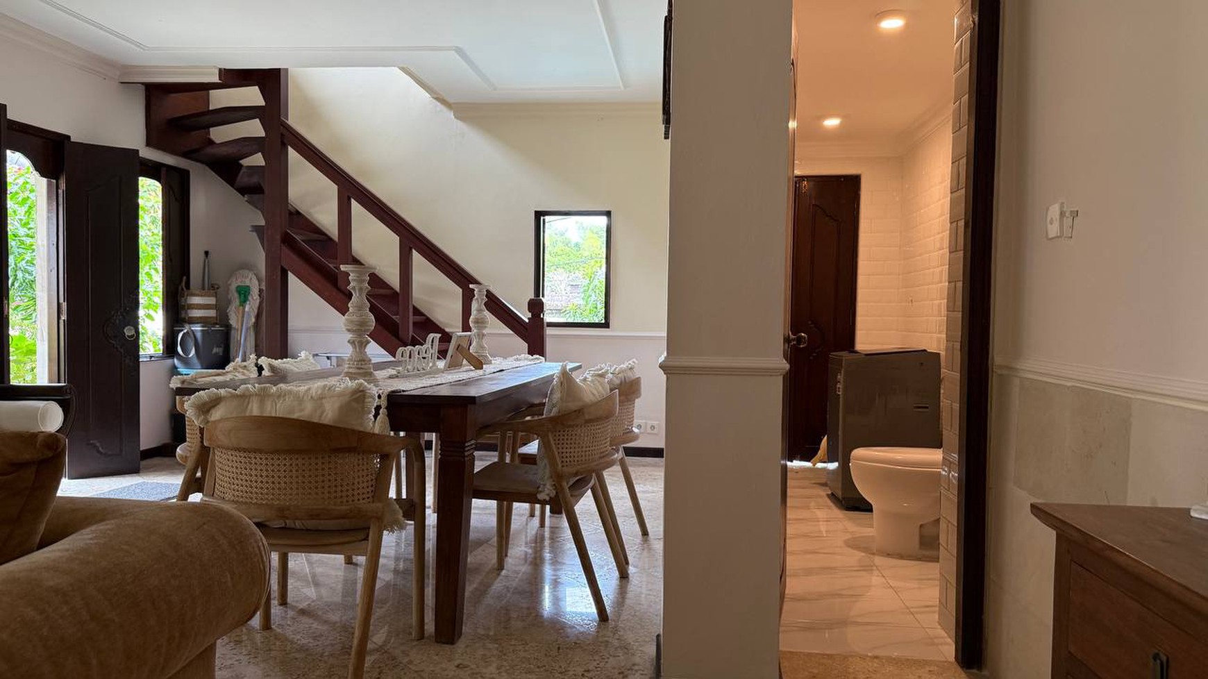 For Sale Exclusive Balinese Style Villa Close to Melasti Beach, Ungasan