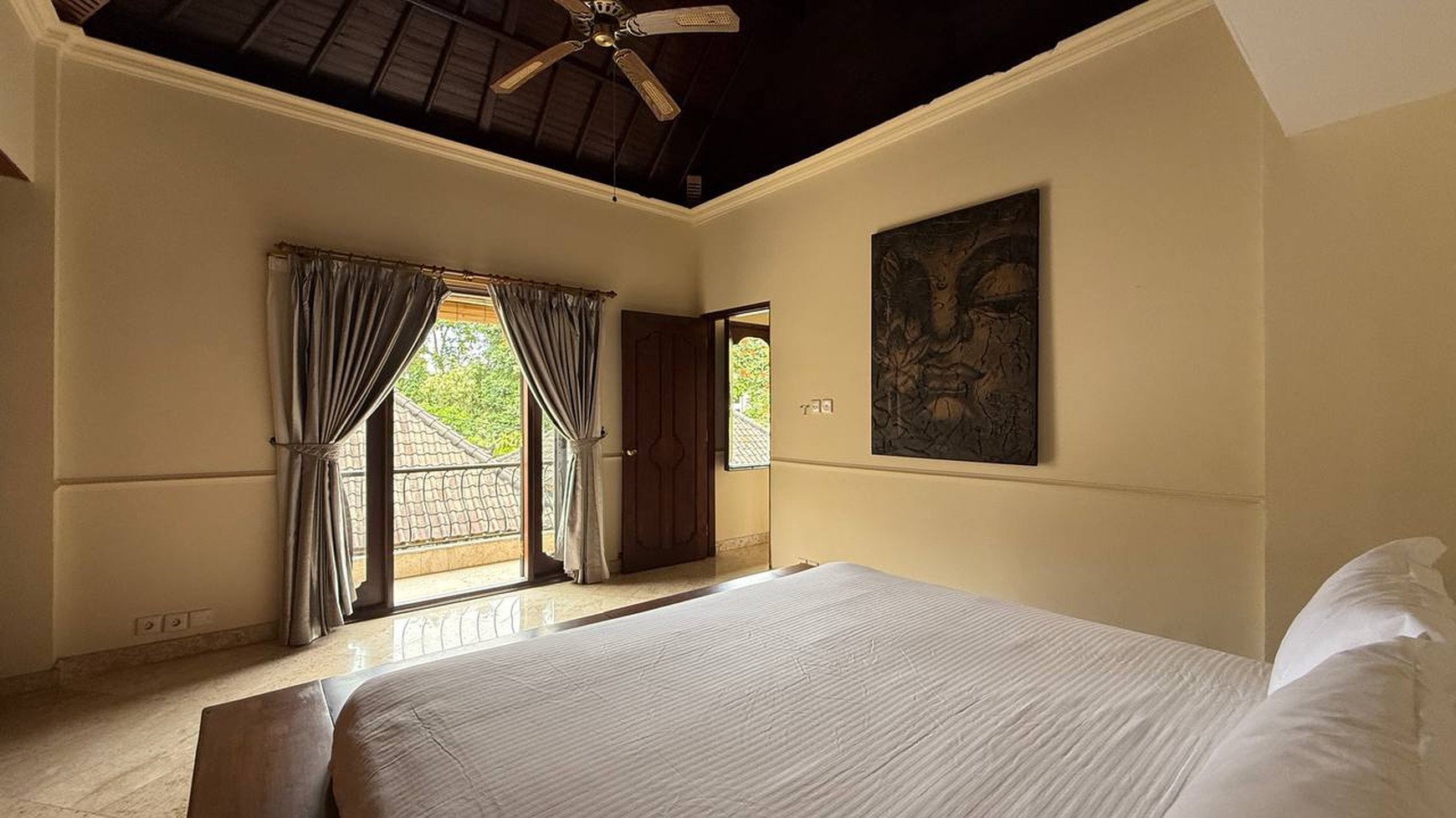 For Sale Exclusive Balinese Style Villa Close to Melasti Beach, Ungasan