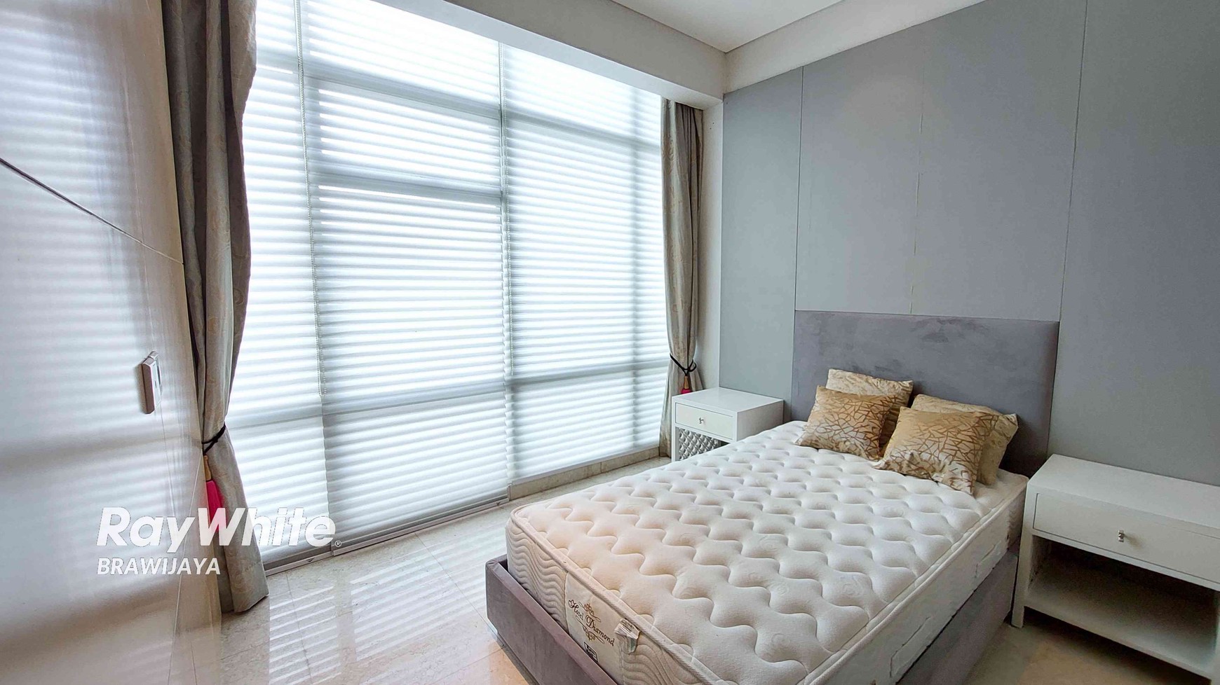 APARTEMEN ESSENCE DHARMAWANGSA, TOWER EAST, UNIT POJOKAN, LANTAI 3