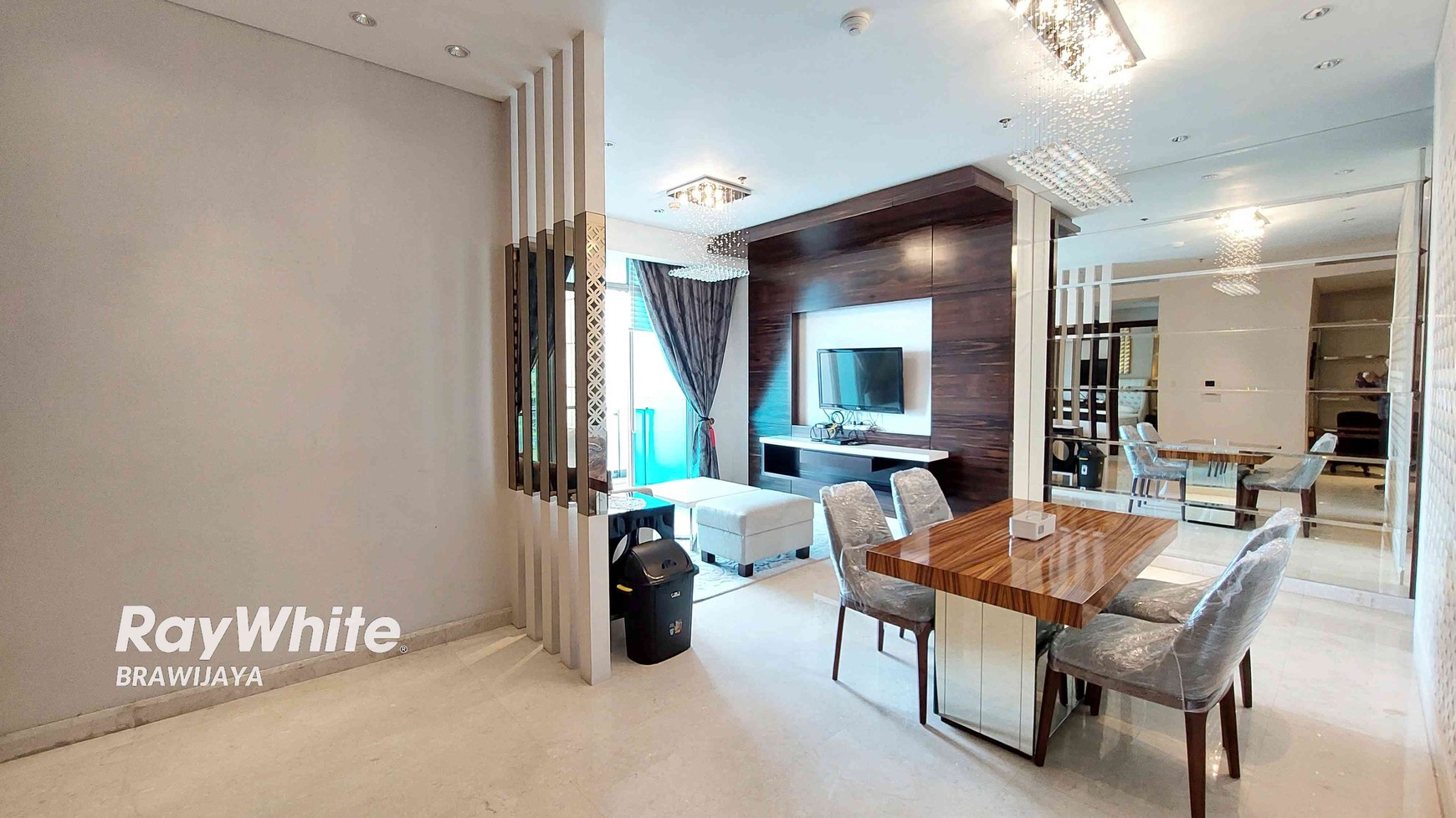 APARTEMEN ESSENCE DHARMAWANGSA, TOWER EAST, UNIT POJOKAN, LANTAI 3