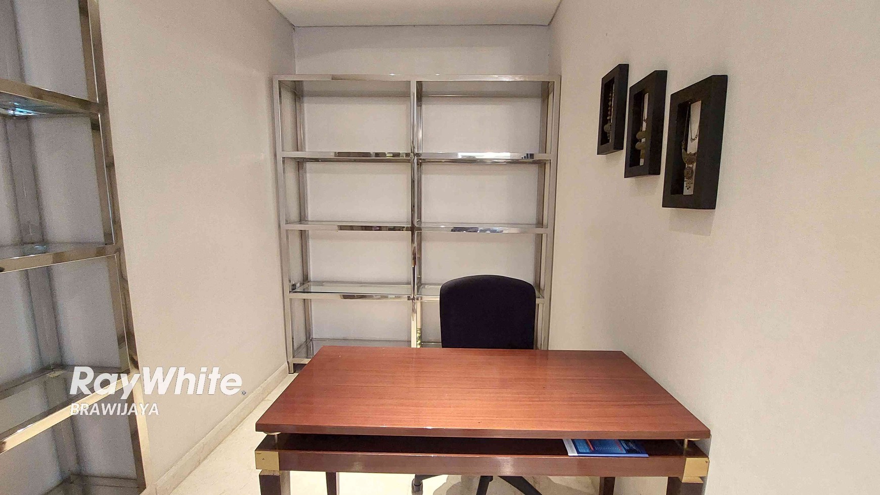 APARTEMEN ESSENCE DHARMAWANGSA, TOWER EAST, UNIT POJOKAN, LANTAI 3