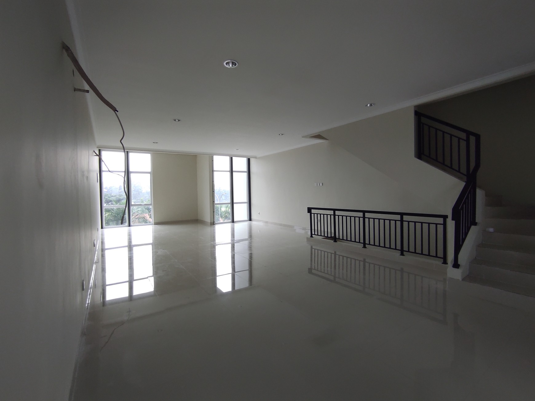 Disewakan Ruko Mewah Brand New 4 lantai Grand Bussiness Park, Grand Wisata, Bekasi