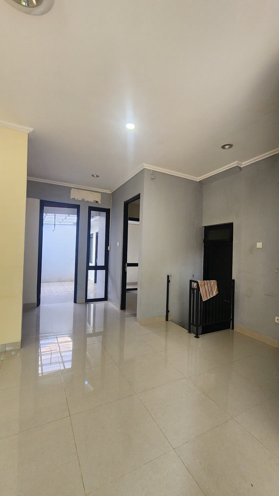 Rumah siap huni di Citra Gran CBD