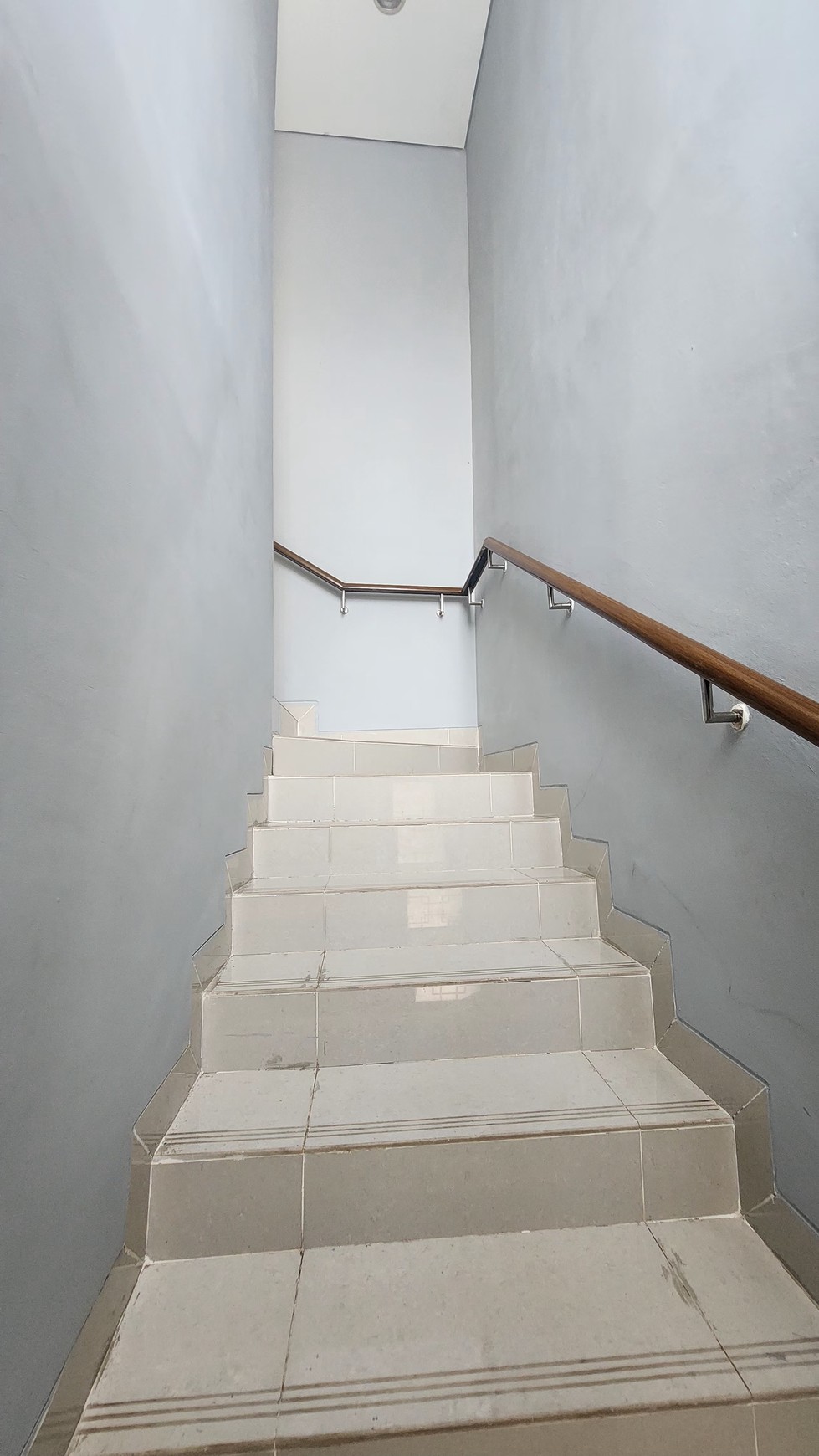 Rumah siap huni di Citra Gran CBD