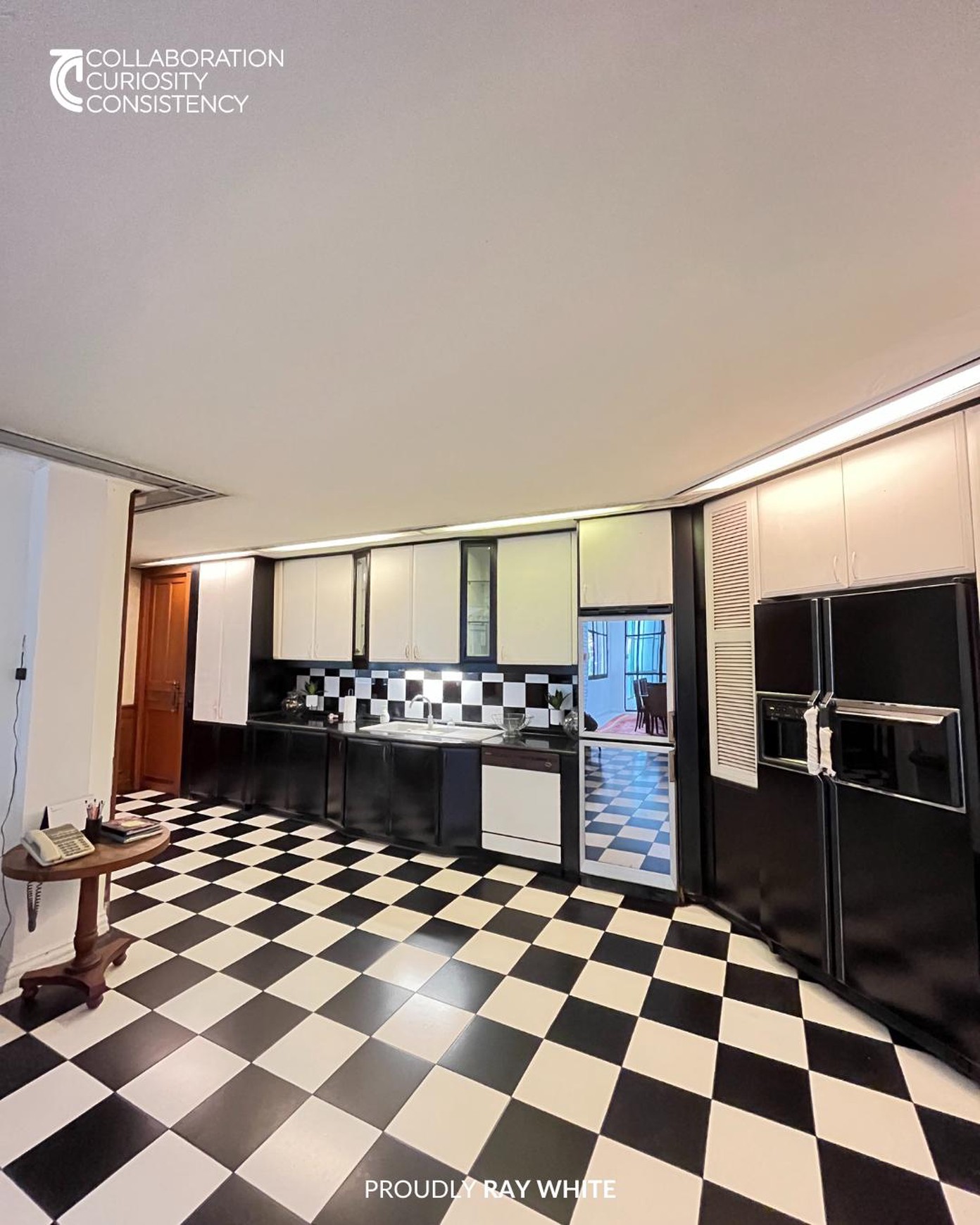 Dijual Rumah di Kawasan Elite Simpruq Golf, Jakarta Selatan