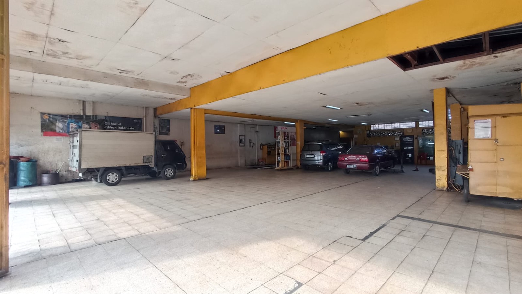 Ruang Usaha Disewakan Strategis ±400 m di Jalan Otista Raya, Jakarta Timur, cocok untuk bengkel/gudang/minimarket