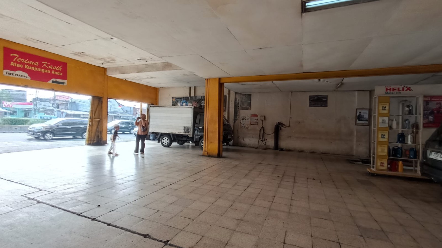 Ruang Usaha Disewakan Strategis ±400 m di Jalan Otista Raya, Jakarta Timur, cocok untuk bengkel/gudang/minimarket