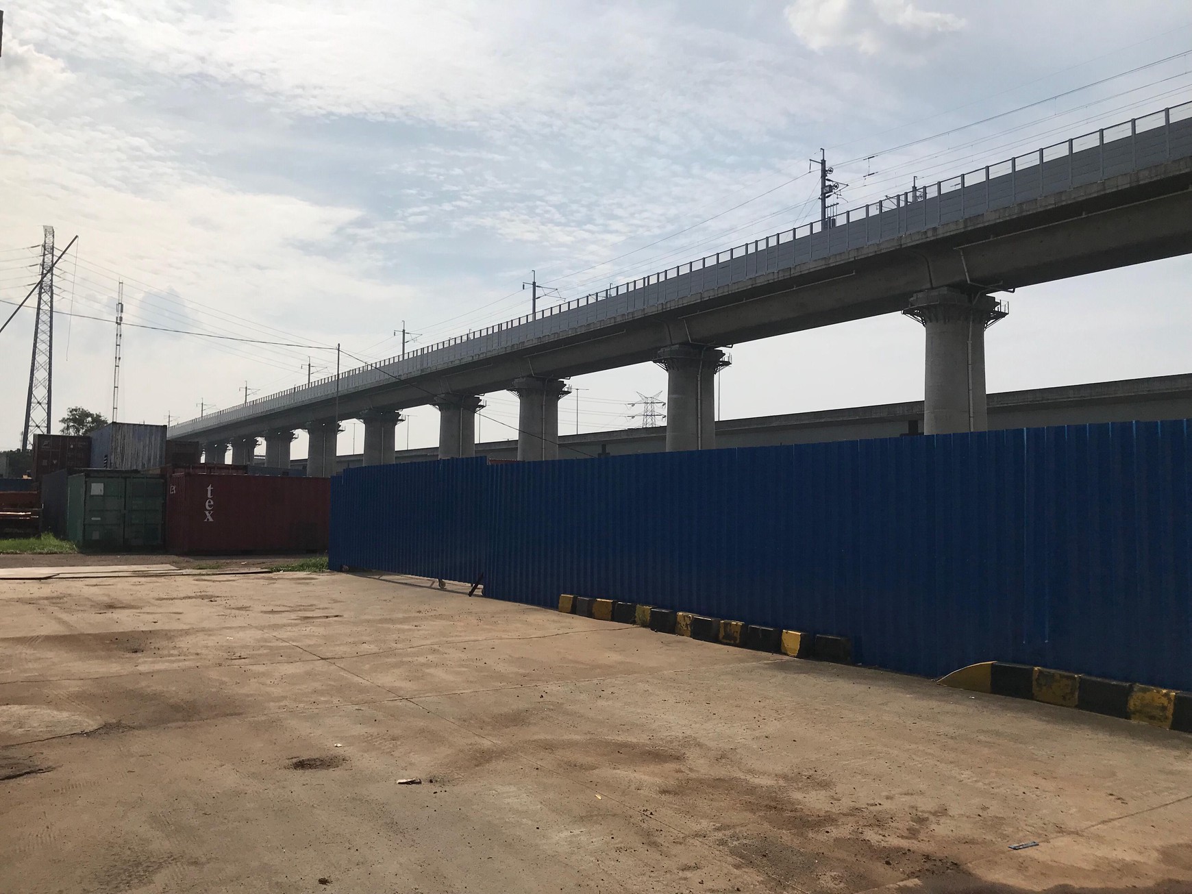 Lahan untuk usaha  atau Manufaktur, lokasi  strategis di kawasan Rest Area Jalan Tol Jakarta Cikampek KM19B,  Tambun Bekasi