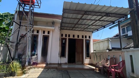 Dijual Rumah Hoek siap huni di Bambu Apus Ciputat