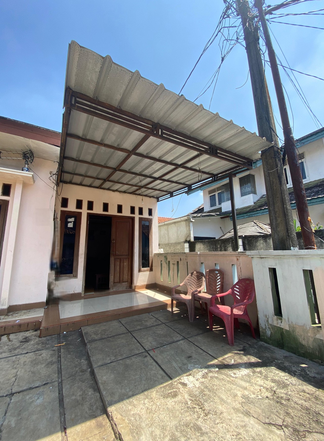Dijual Rumah Hoek siap huni di Bambu Apus Ciputat