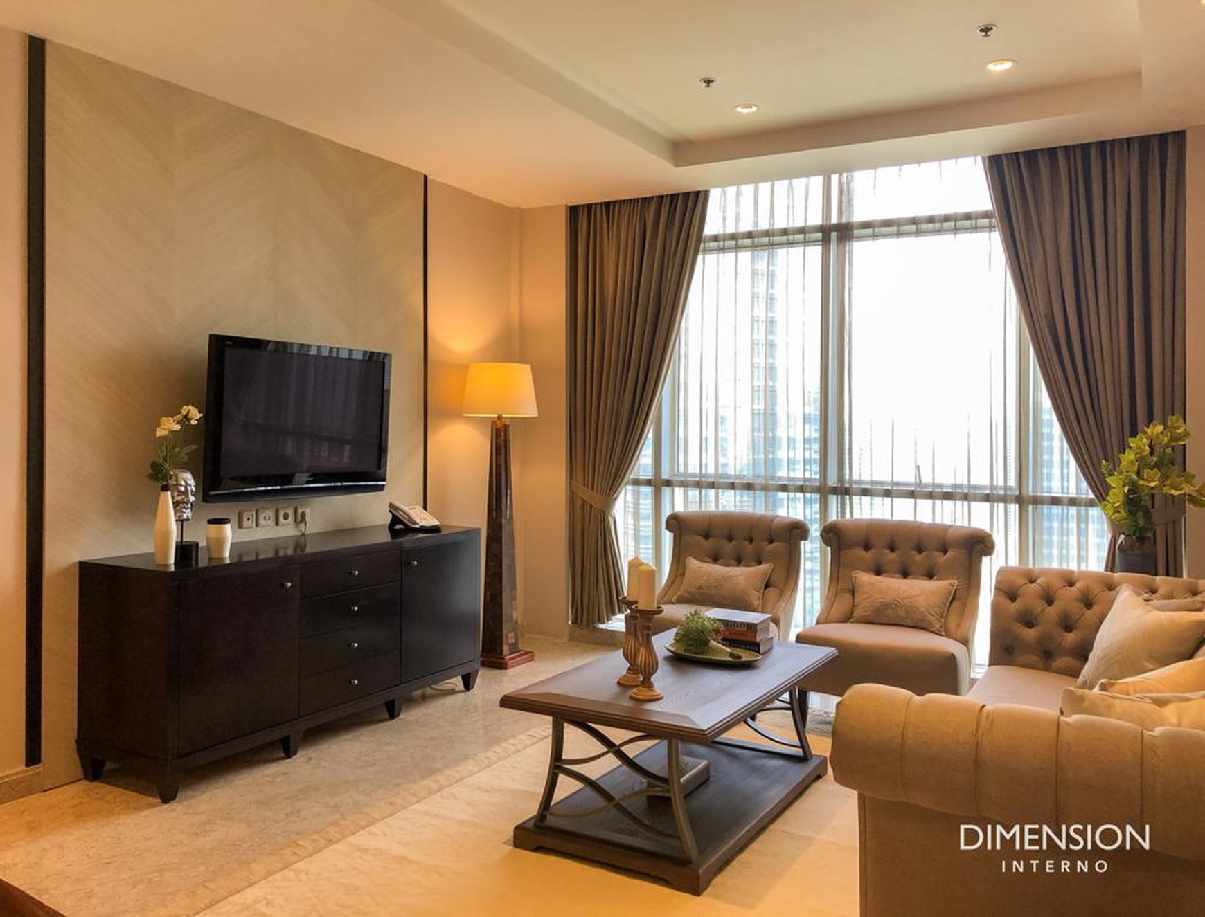 Dijual Apartemen Oakwood Mega Kuningan - Lantai 33, Luas 100 m, 3 Kamar Tidur