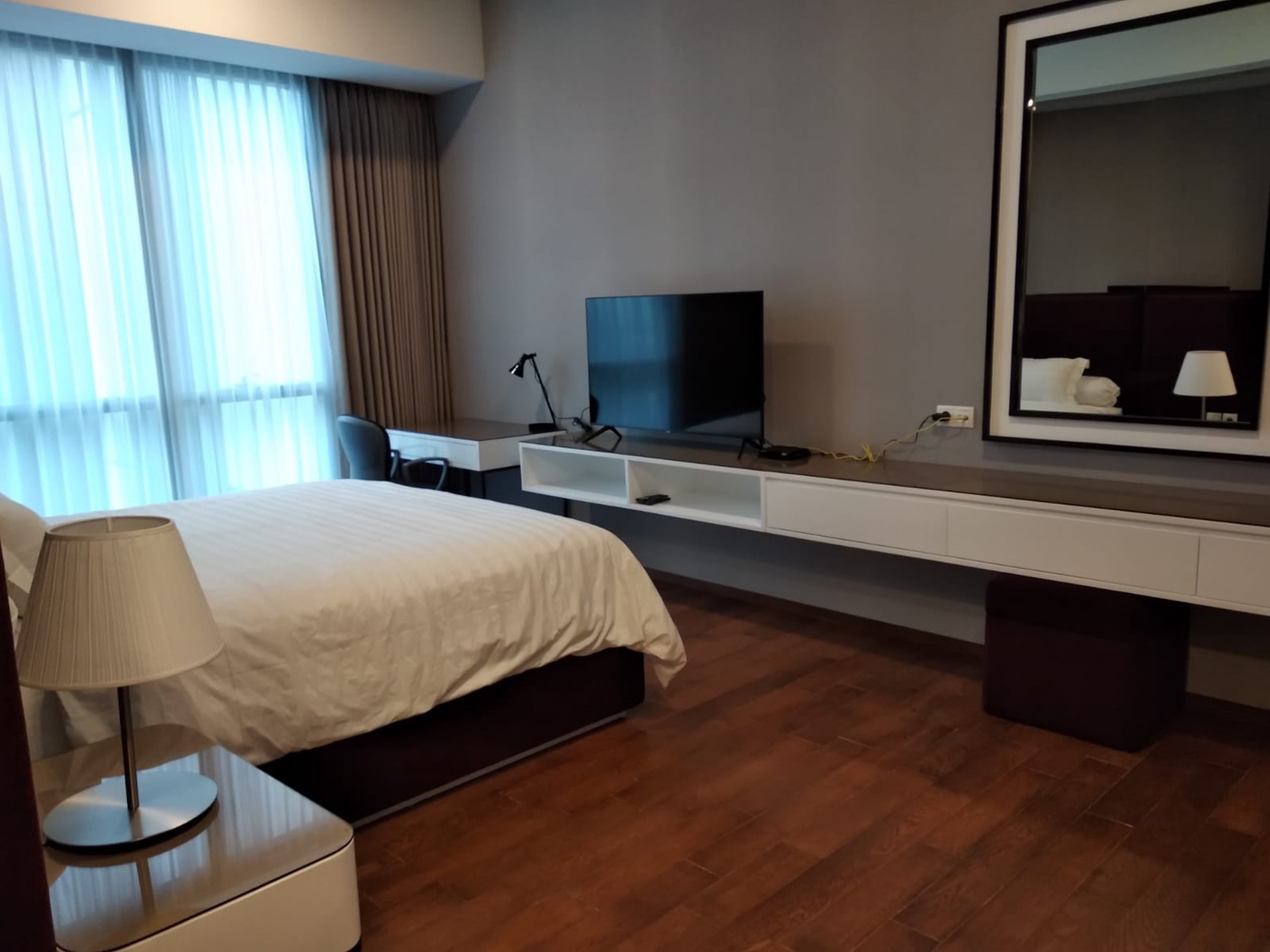 Disewakan Apartemen Anandamaya Residences - Lantai 37, Luas 131 m, 2 Kamar Tidur