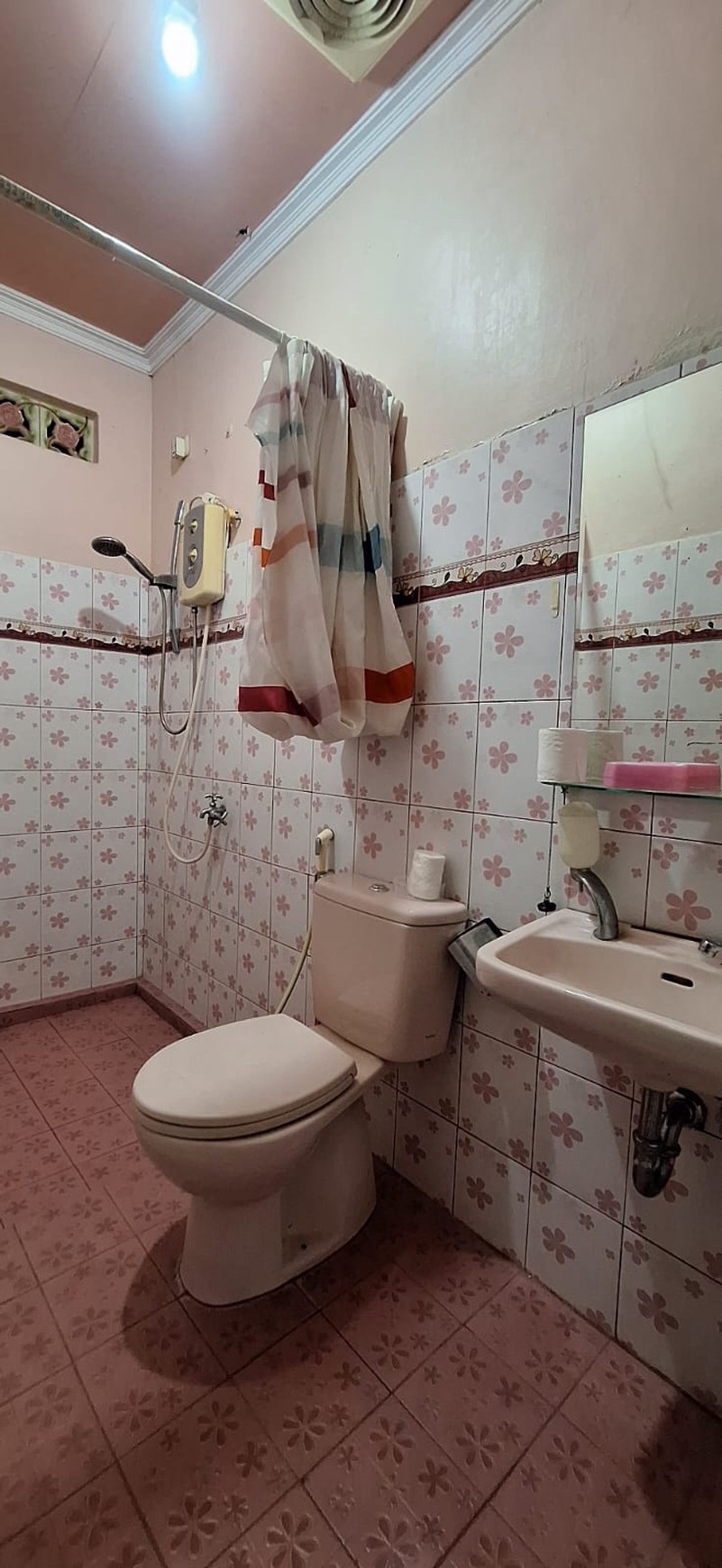 Rumah siap huni di Kota Wisata