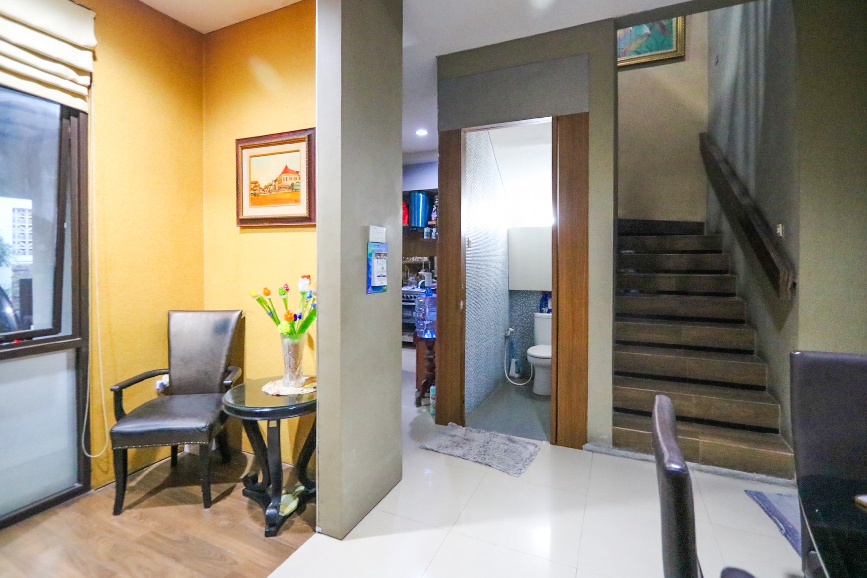 RUMAH DI MENTENG ATAS, SETIABUDI, BONUS USAHA KOST, DEKAT TEBET, KUNINGAN