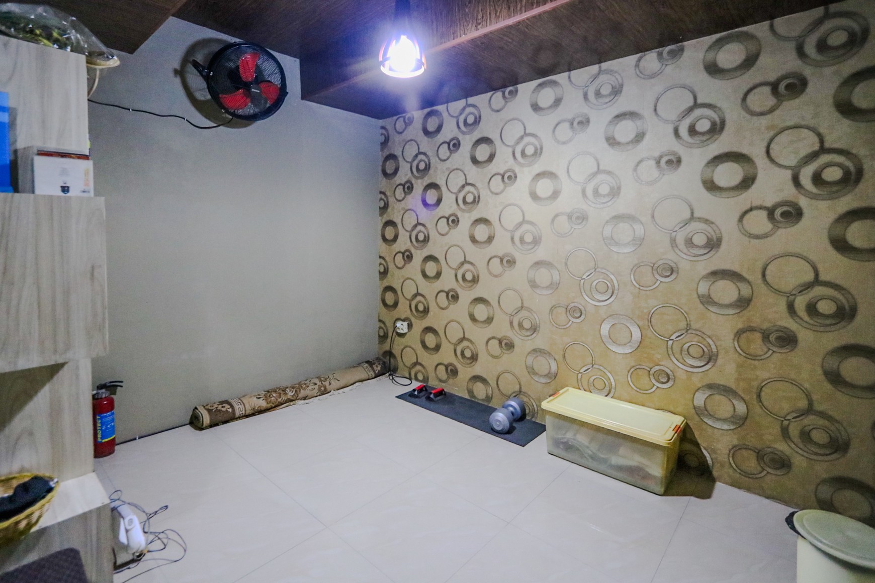 RUMAH DI MENTENG ATAS, SETIABUDI, BONUS USAHA KOST, DEKAT TEBET, KUNINGAN