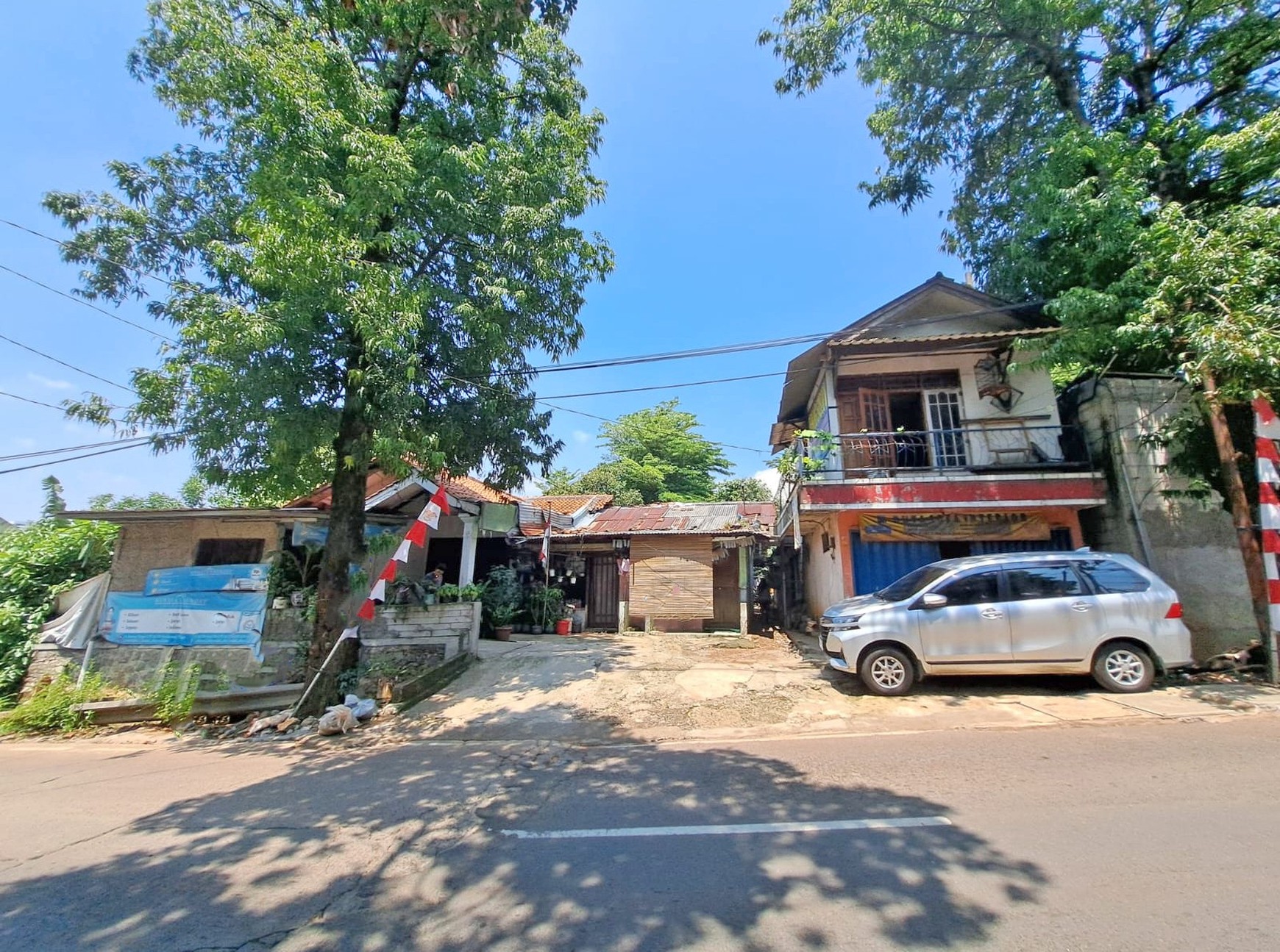 Rumah hitung Tanah Strategis di Karang Tengah, Lebak Bulus - Jakarta Selatan