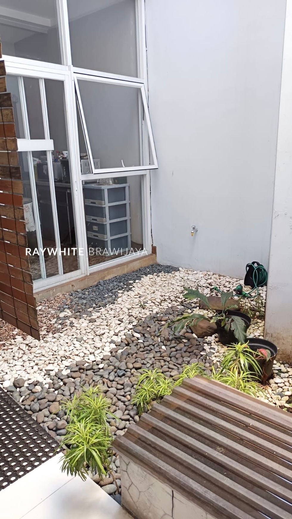 Rumah Dalam Cluster Furnished Gandaria Jagakarsa