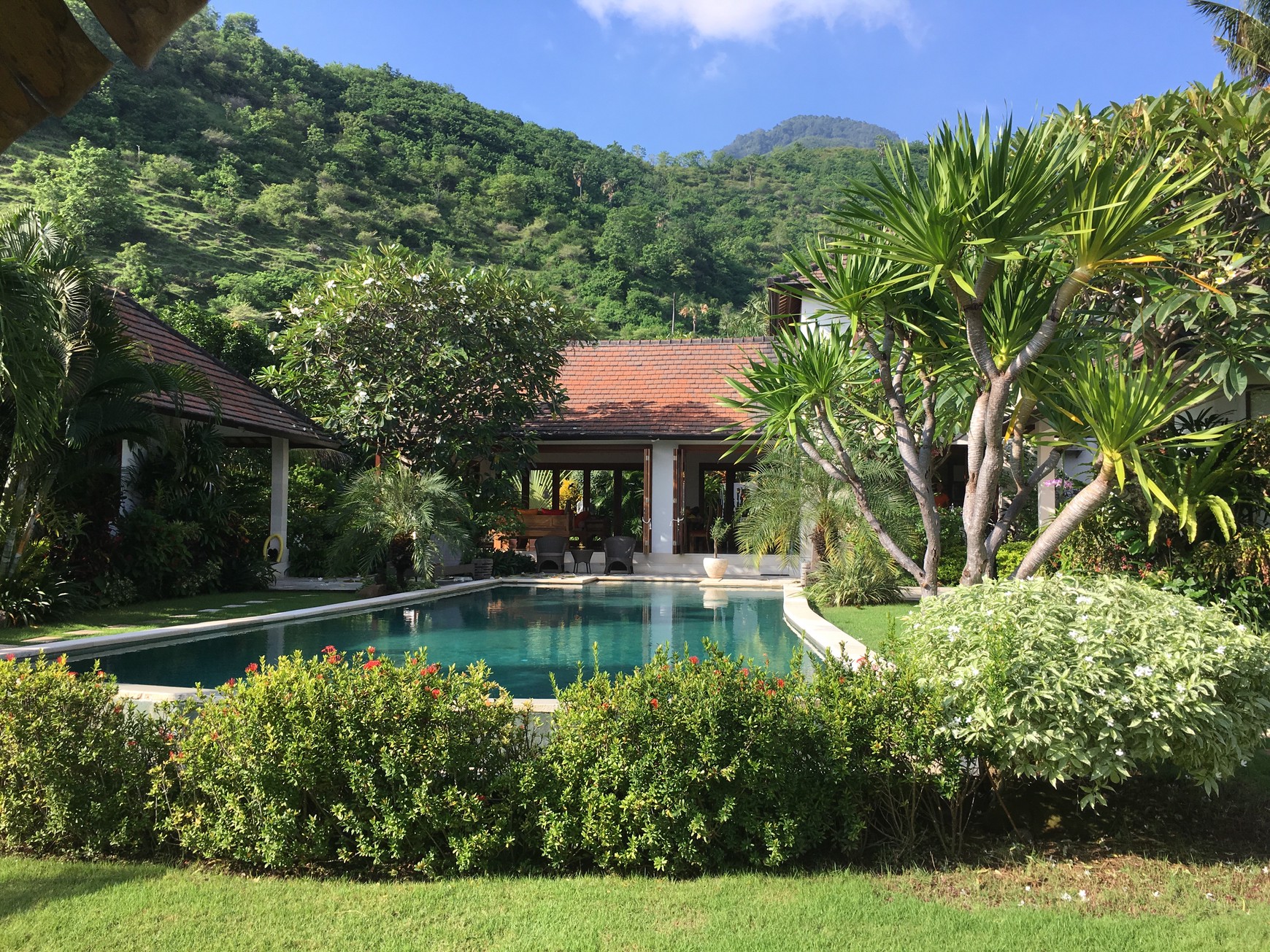 Freehold - Where Luxury Meets the Sea - Rare Oceanview Villa in Amed, Bali!