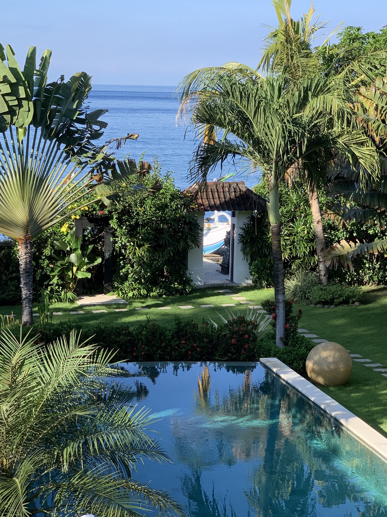 Freehold - Where Luxury Meets the Sea - Rare Oceanview Villa in Amed, Bali!