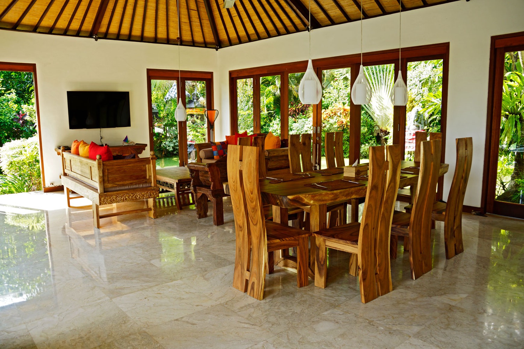 Freehold - Where Luxury Meets the Sea - Rare Oceanview Villa in Amed, Bali!